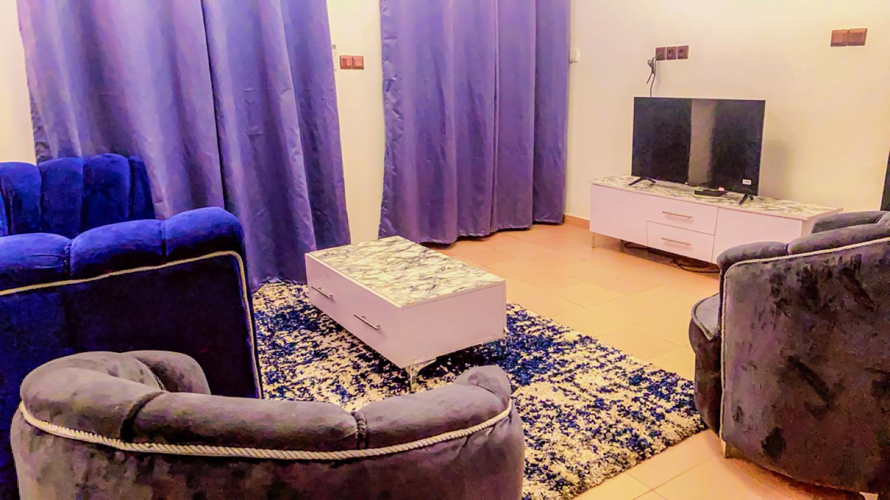 Diamond Apt 2