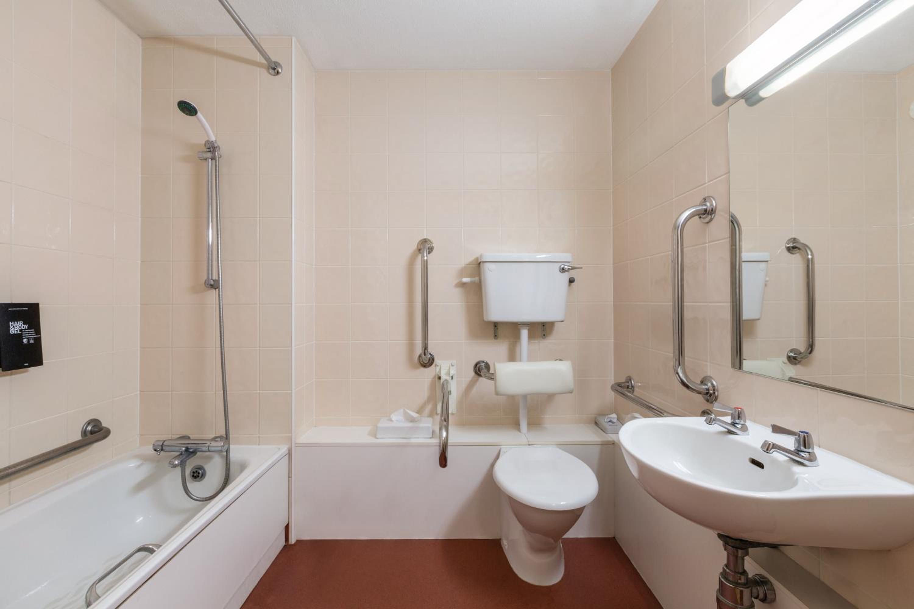 Winchester Vacations - Days Inn Winchester - Property Image 3
