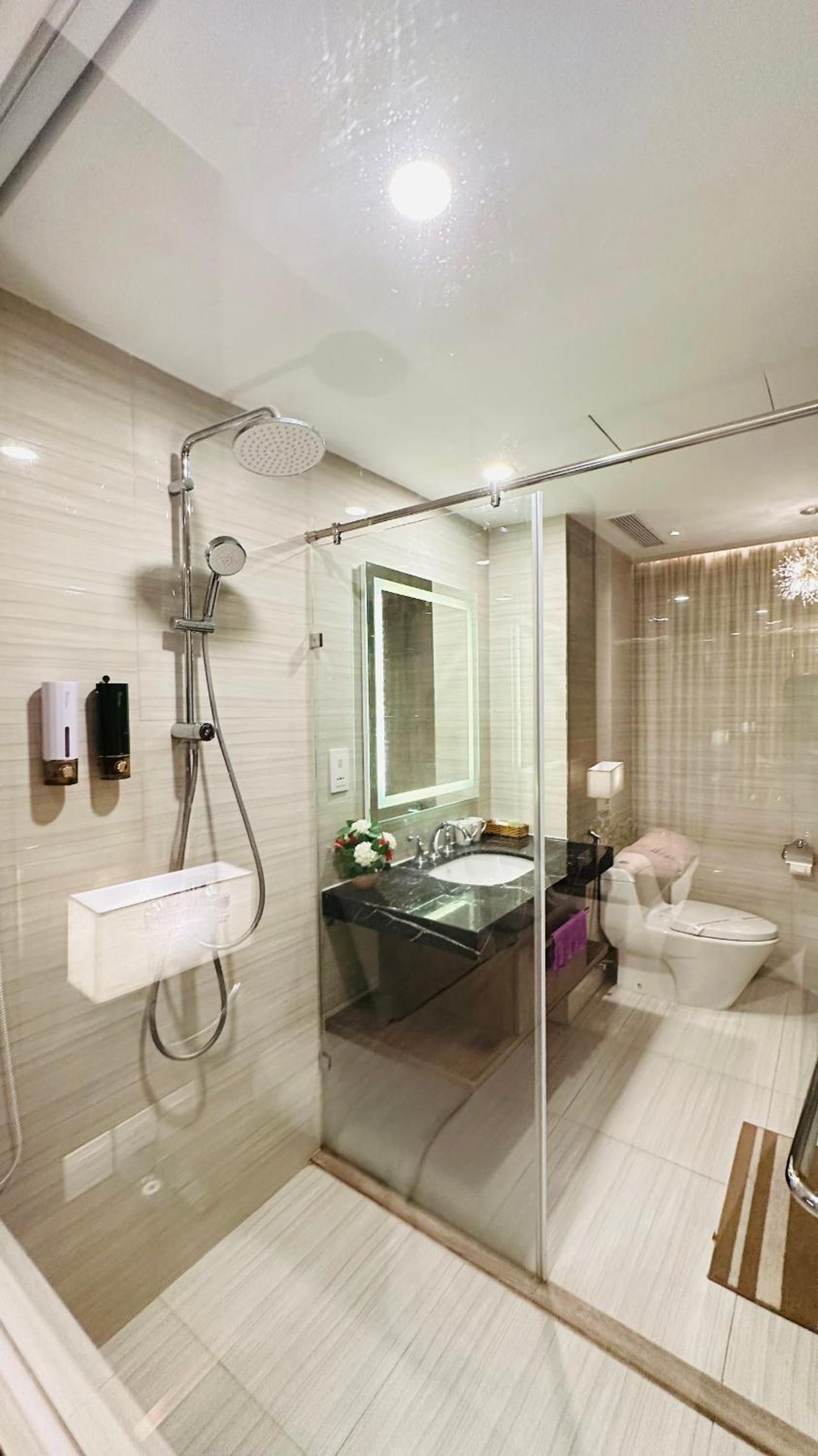 L'Apartment and Signature Nha Trang Tours - Panorama Residence view 2