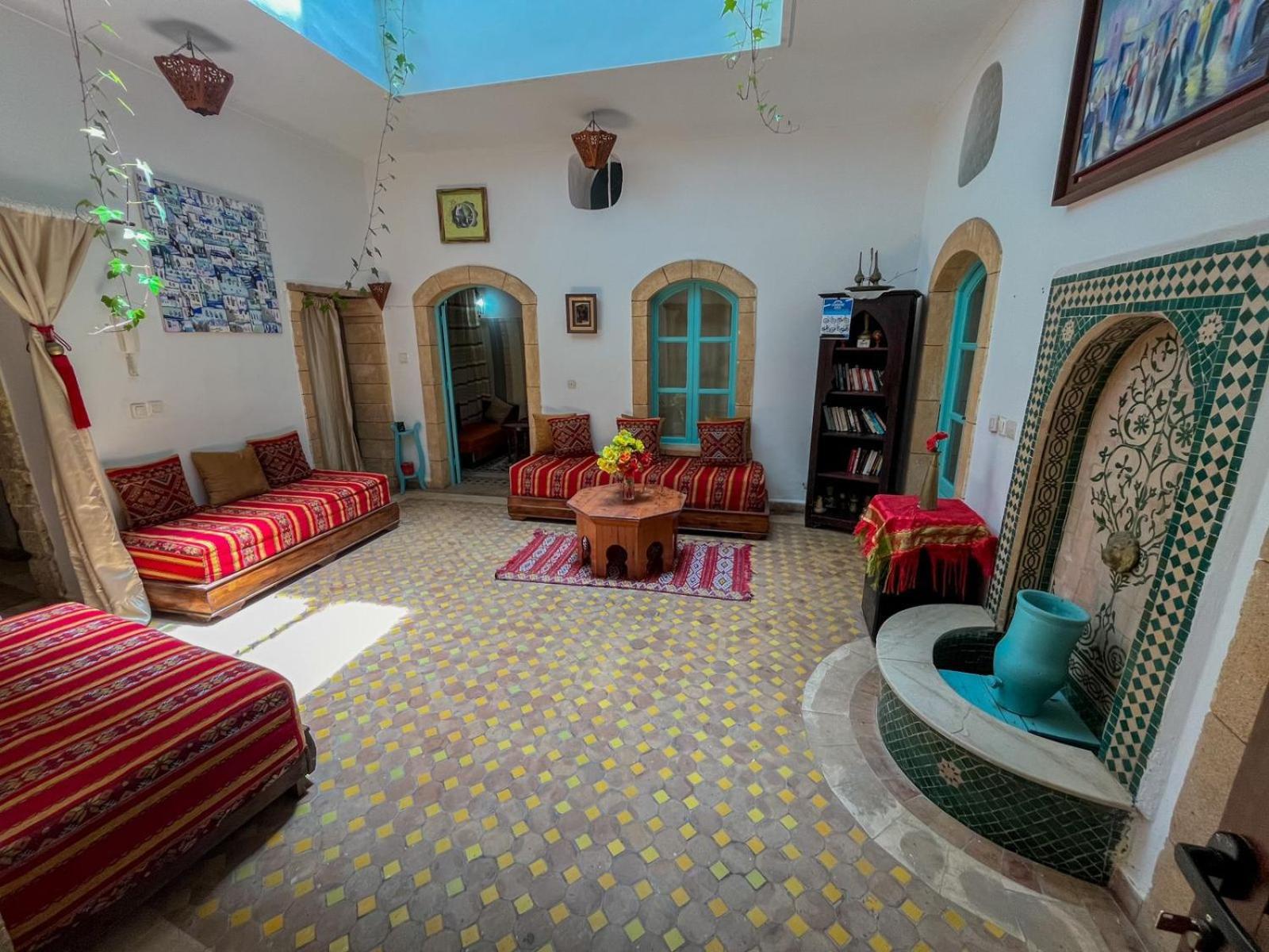 lounge