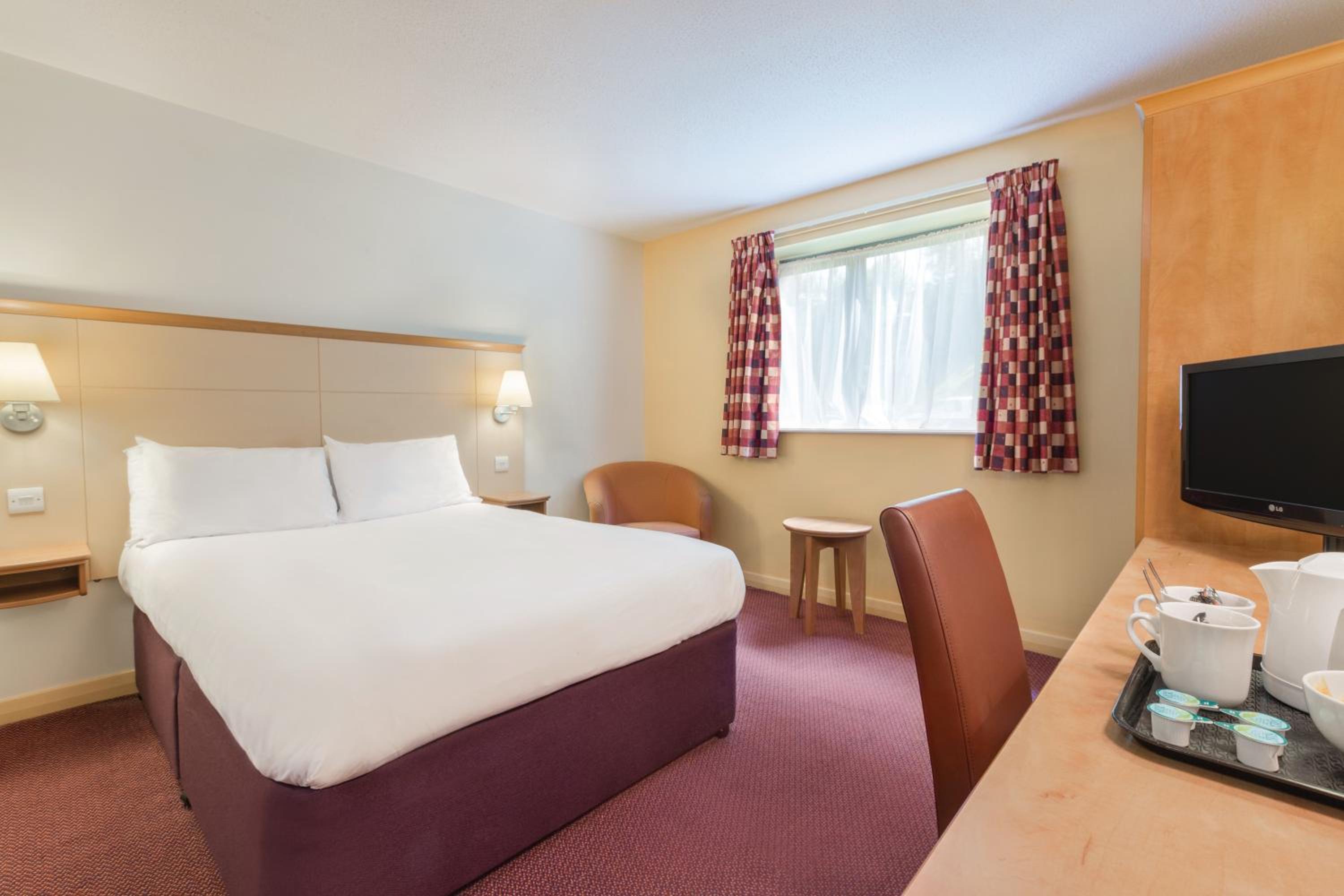Winchester Vacations - Days Inn Winchester - Property Image 2