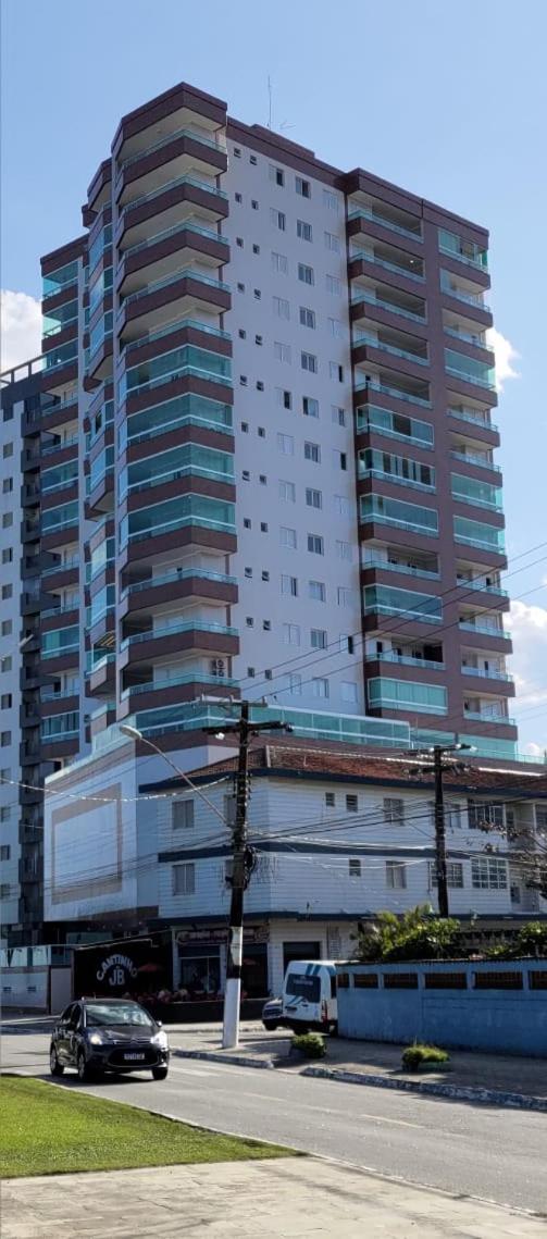 Stylish apartment with Ocean view in Jardim Real Praia Grande