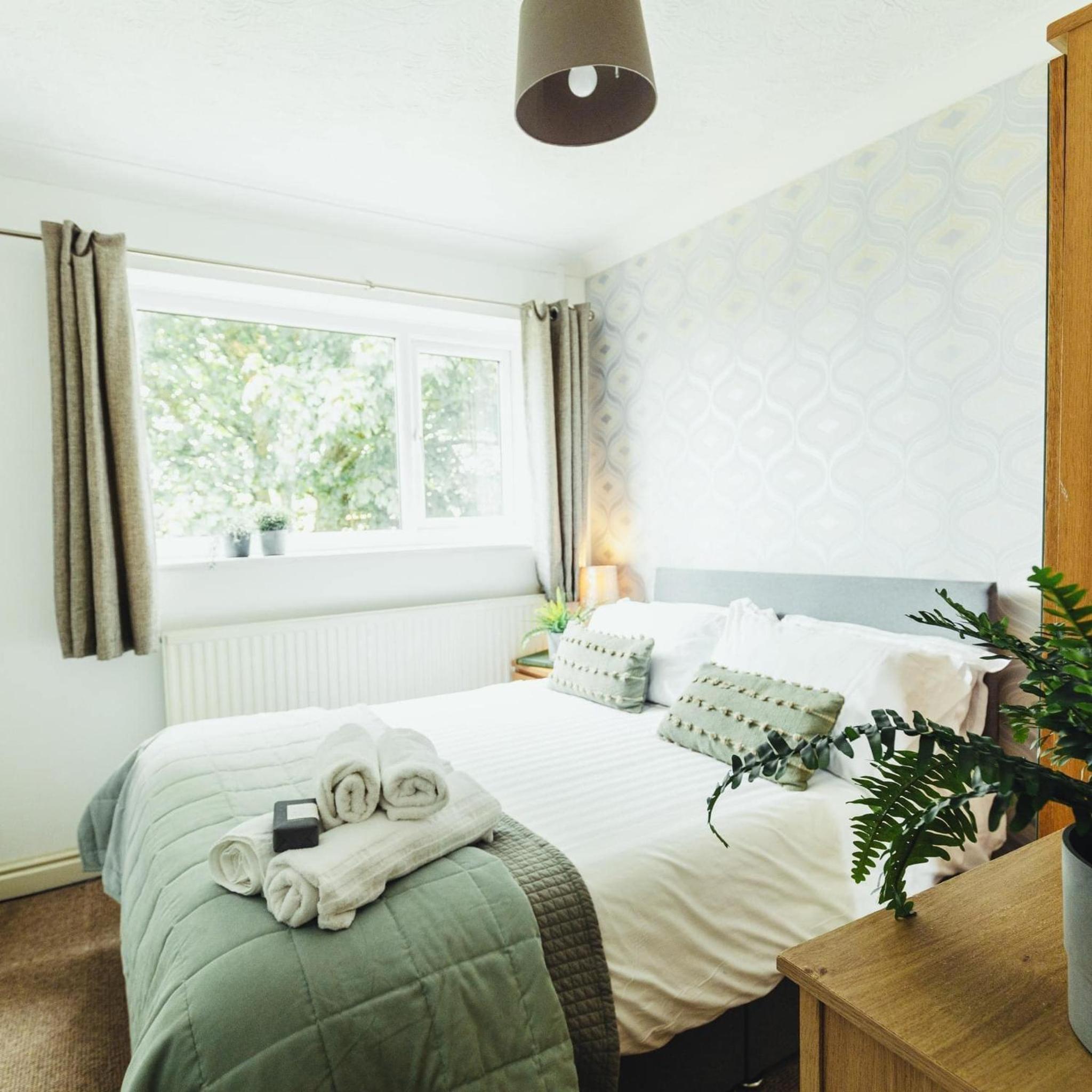 Hotel Birchwood Cottage With Hot Tub