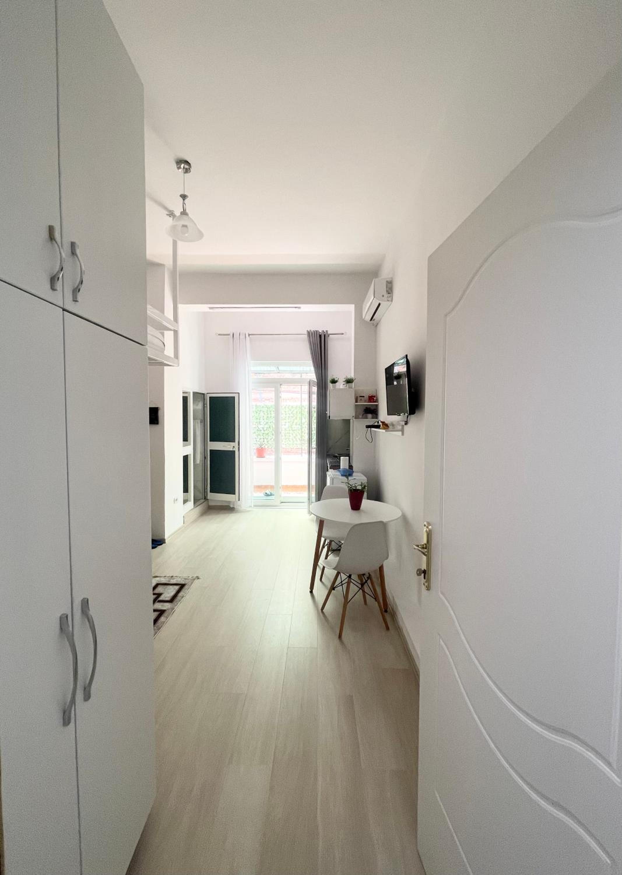 Comfy Studio APT close to Lake Park