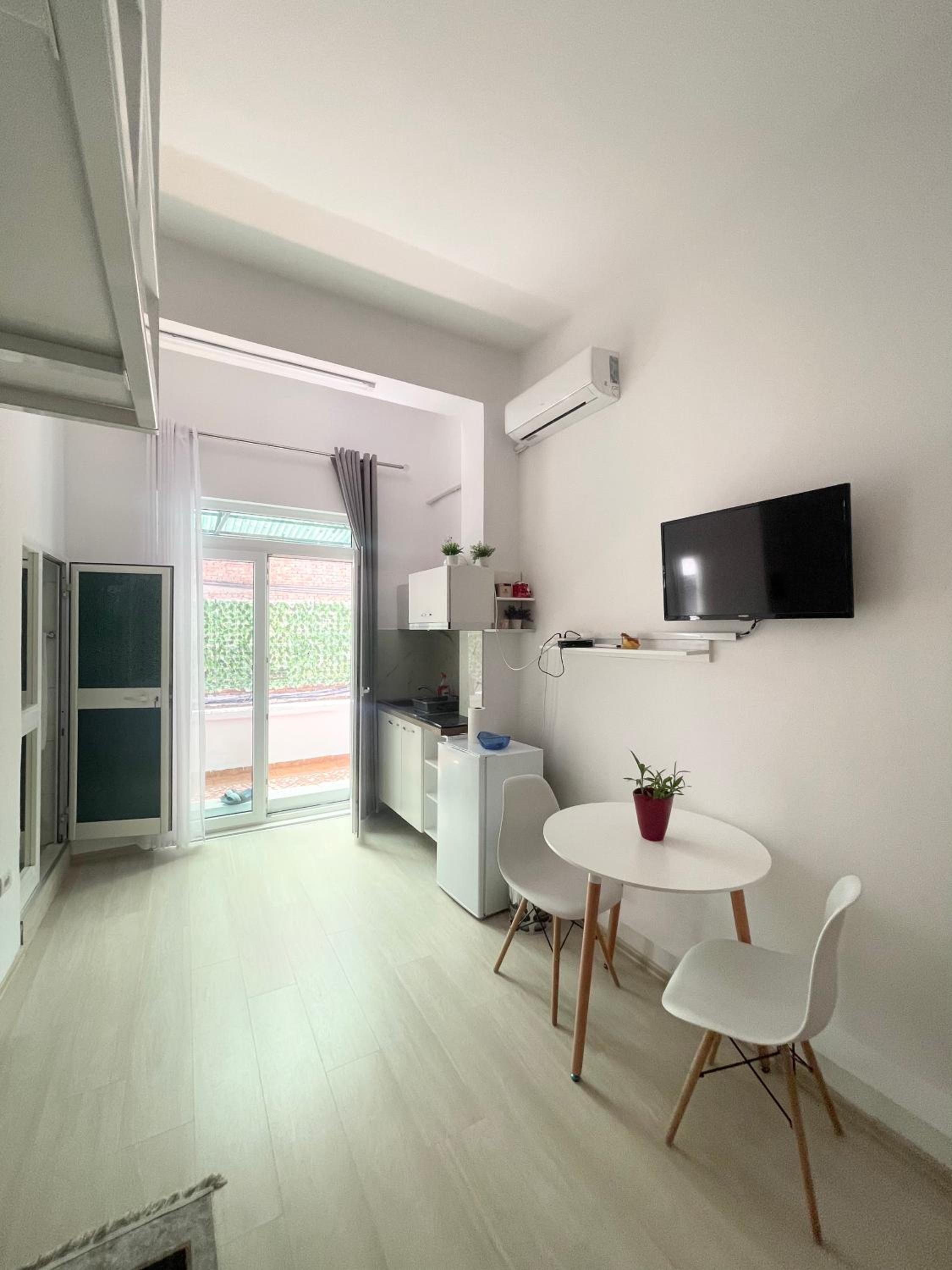 Comfy Studio APT close to Lake Park