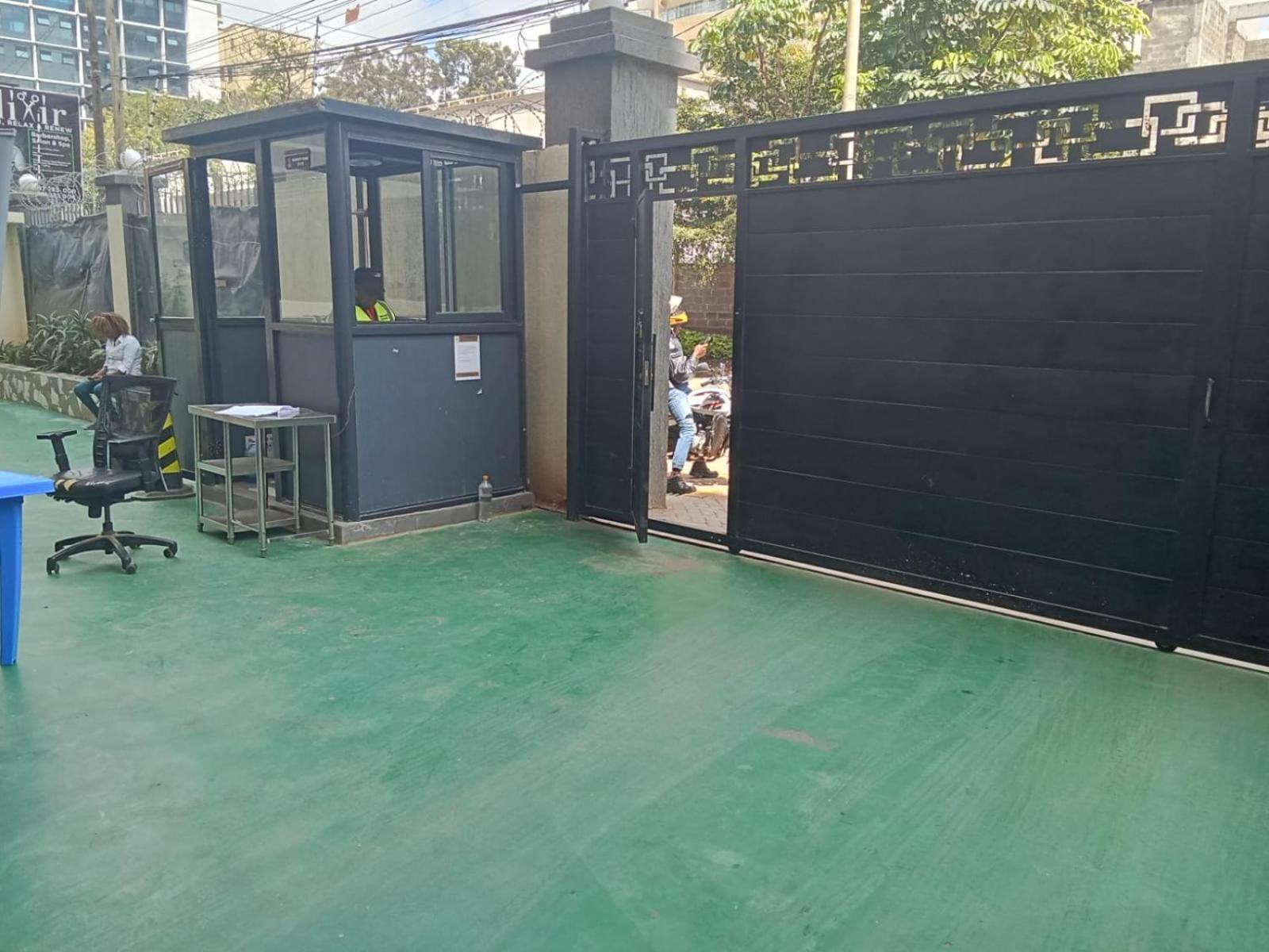 SmartHomes Studio & Golden Mango 1 bed