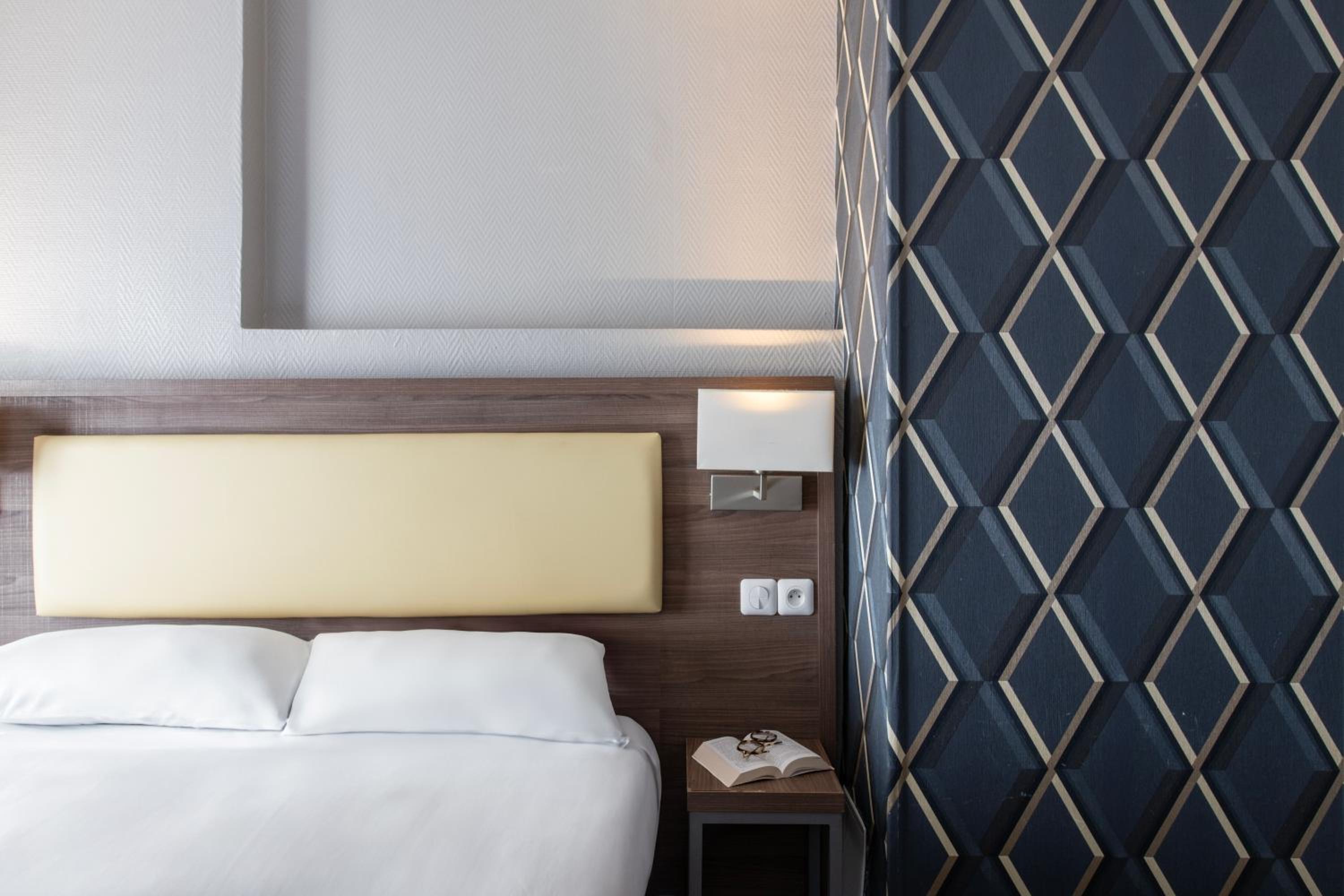 Hôtel Ambassadeur 2