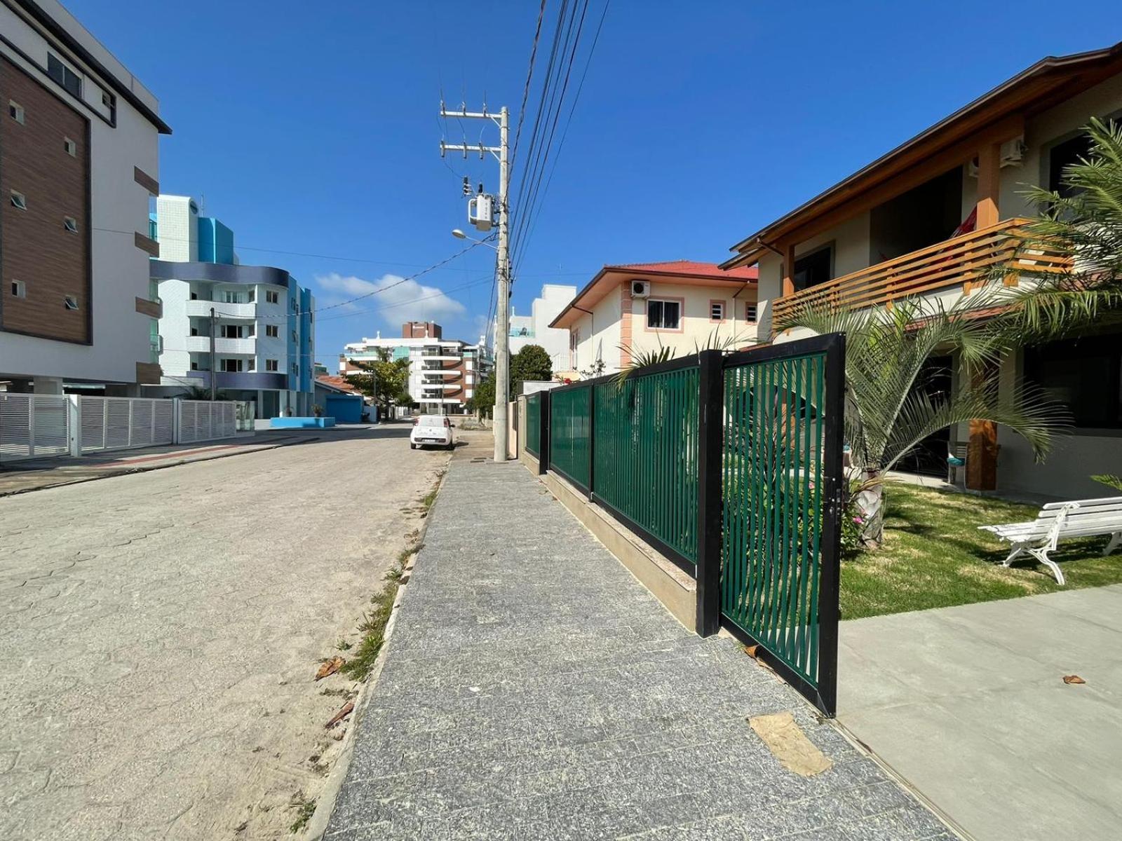 cód 8- Casa espetacular com piscina na praia de Palmas