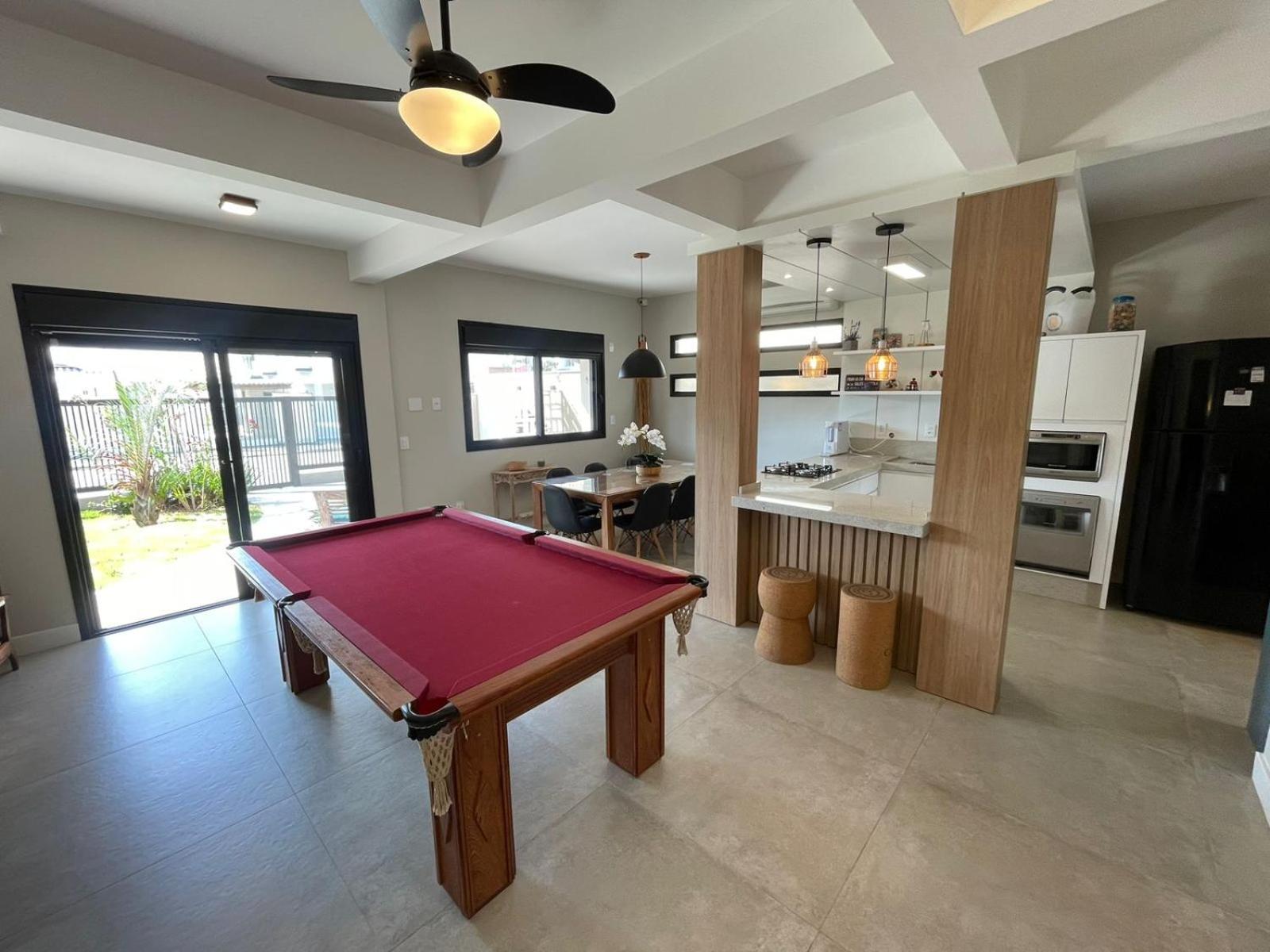 cód 8- Casa espetacular com piscina na praia de Palmas