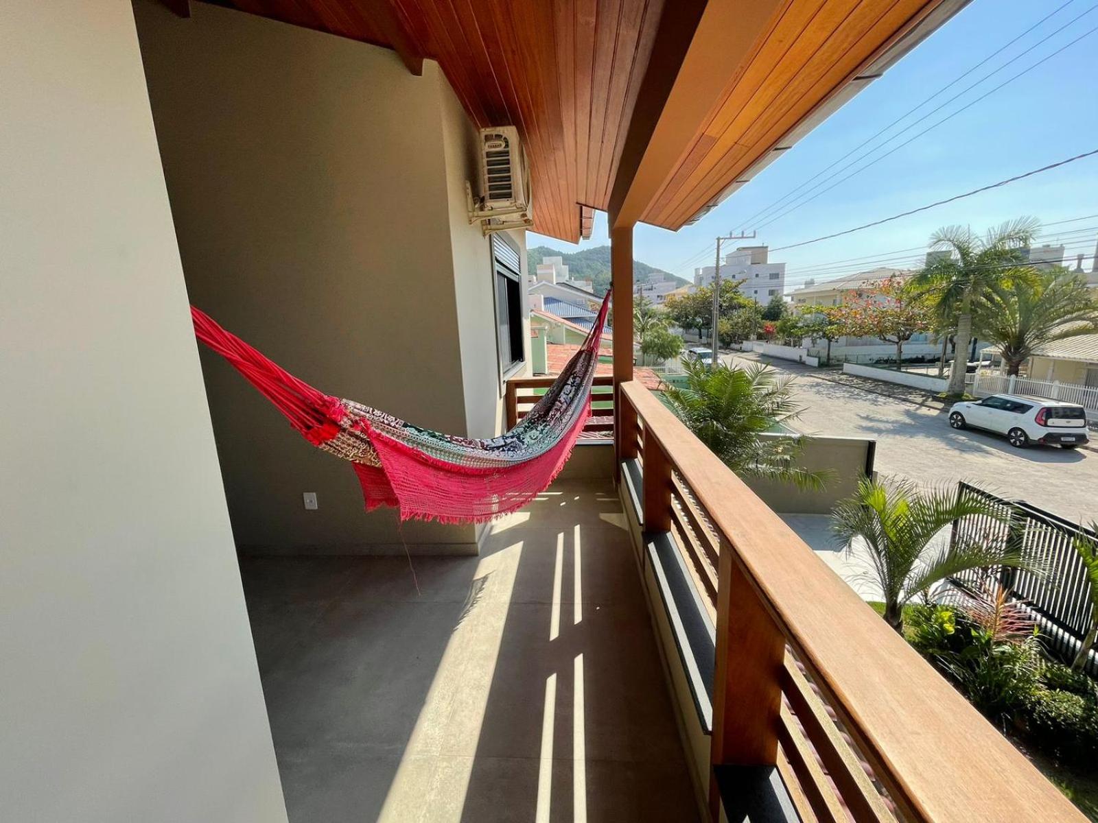cód 8- Casa espetacular com piscina na praia de Palmas