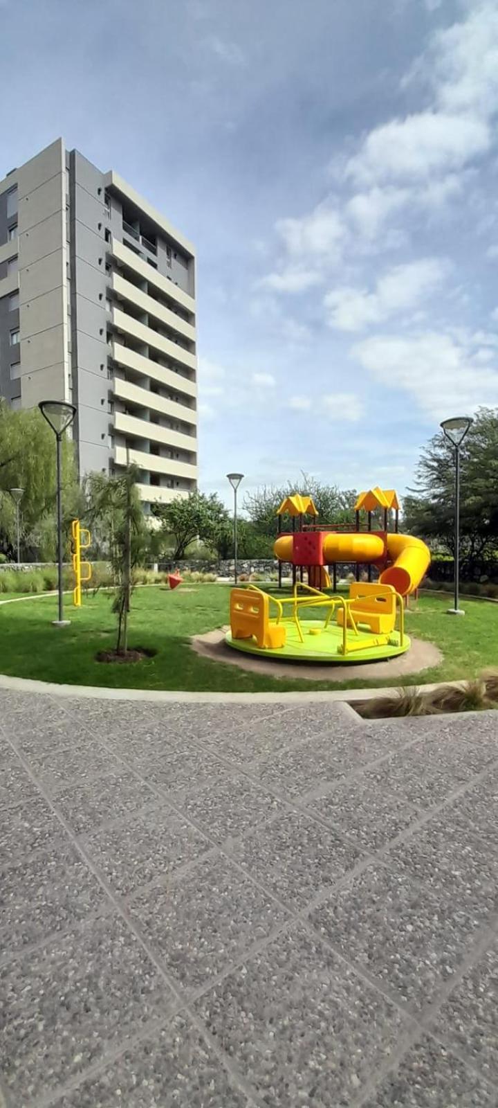 Hermoso Depto en Complejo Familiar