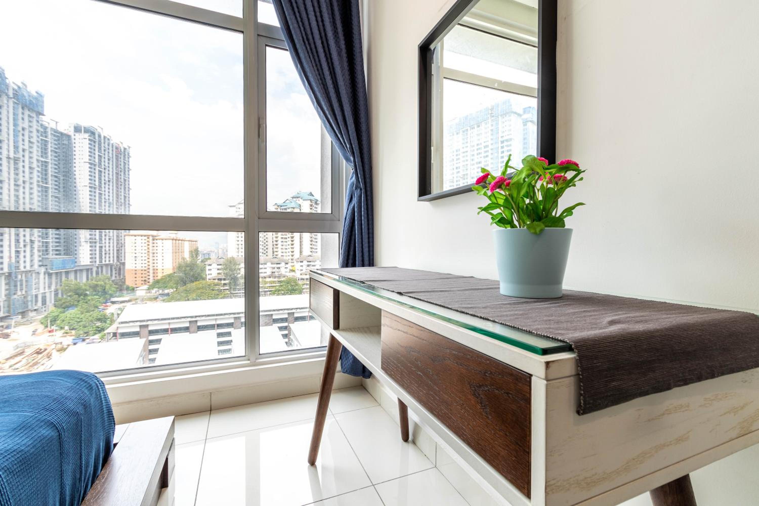 Sleeps 7 New City Centre Fiber Long Short Stay