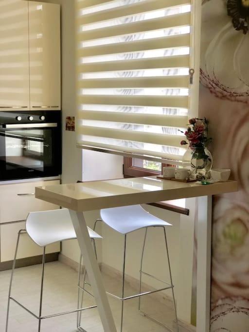 Sunny Central Apartment
