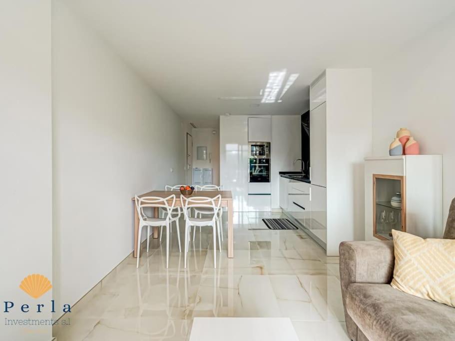 Beautiful 2 bedroom apartment in Orihuela Costa