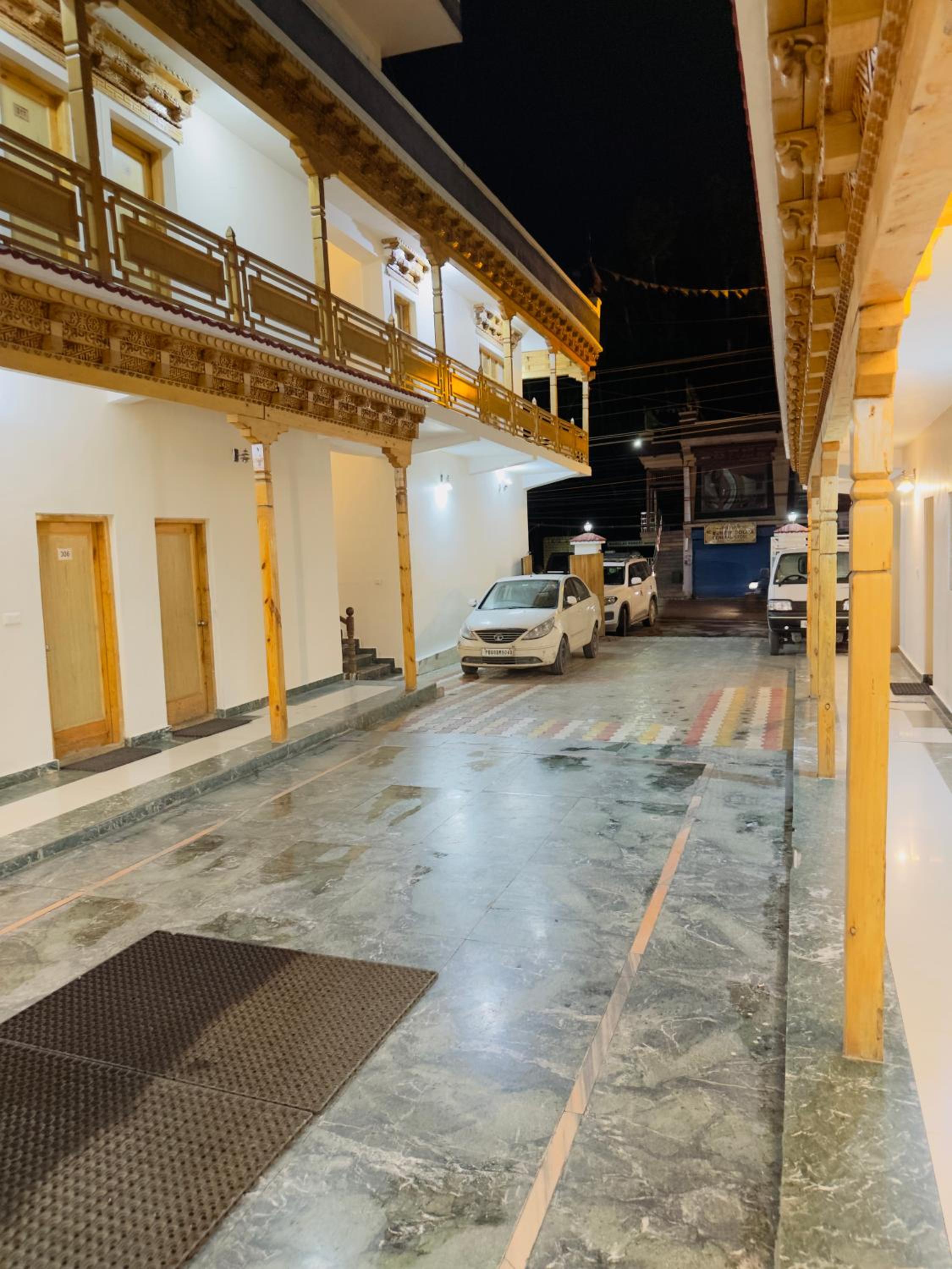 Hotel Dimbir Regency