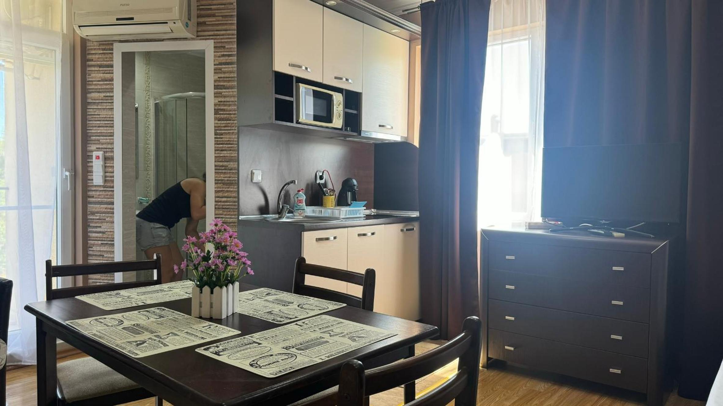 Bratanov Bahami Residence Studio