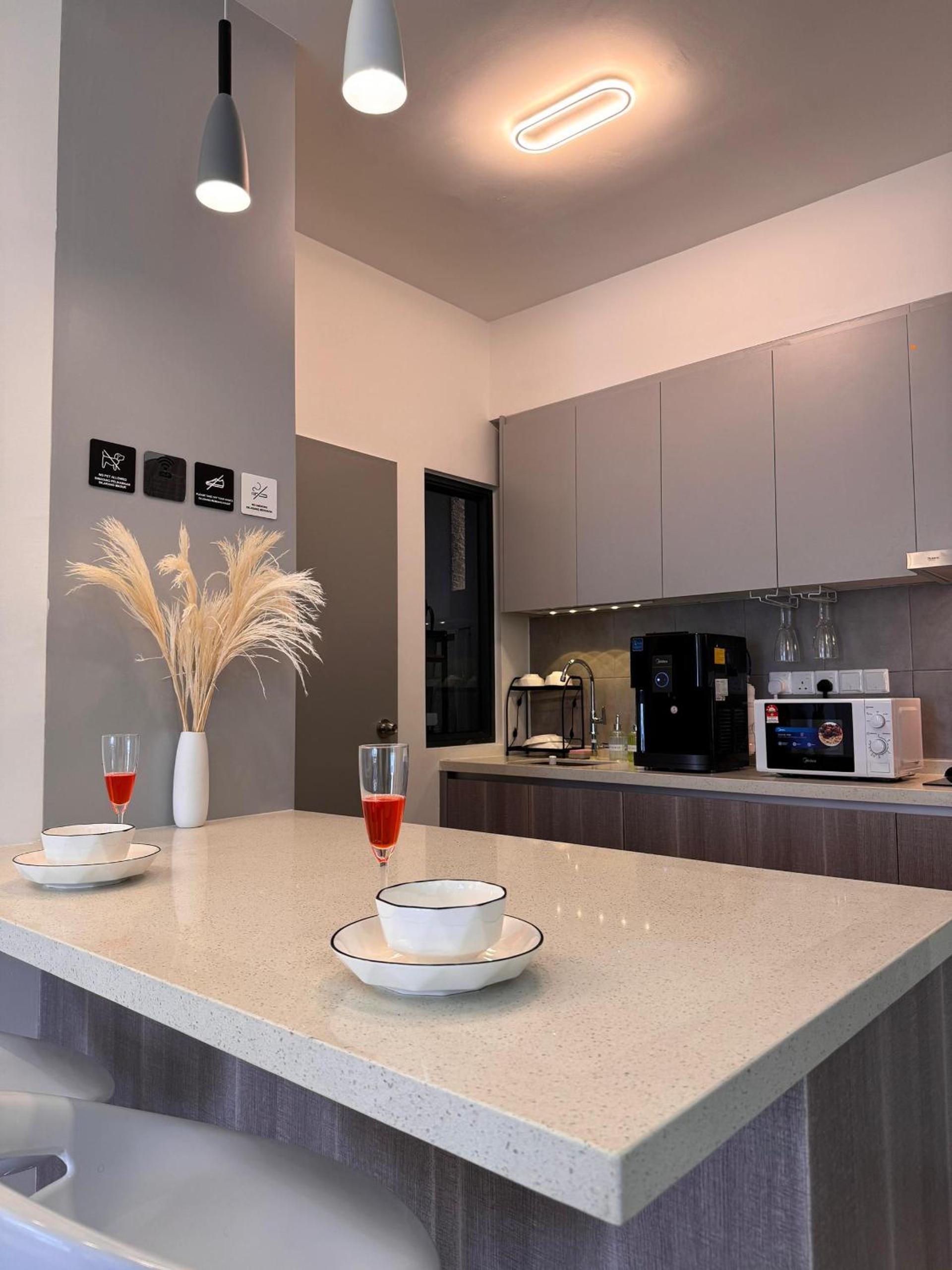 M Vertica KL 3BR