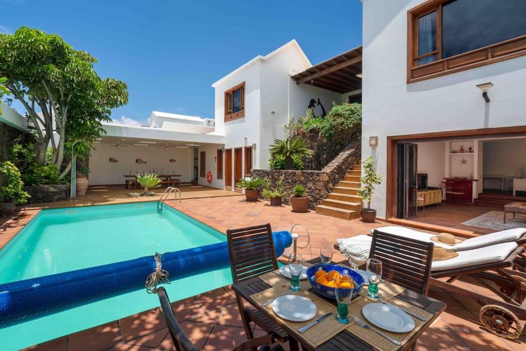 Heated Pool-VILLA PEPE-Playa del Cable