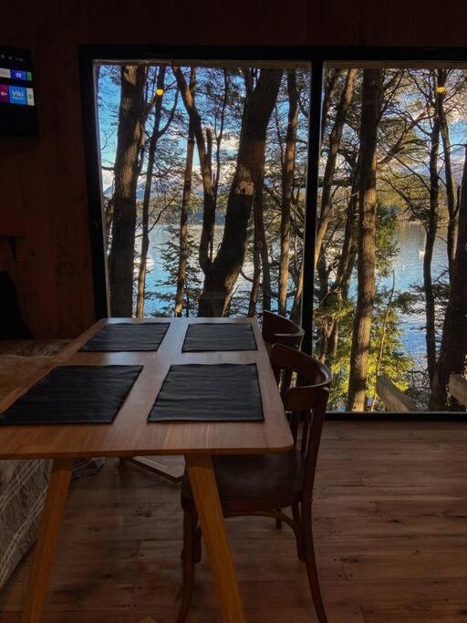Tiny house sobre el lago nahuel huapi