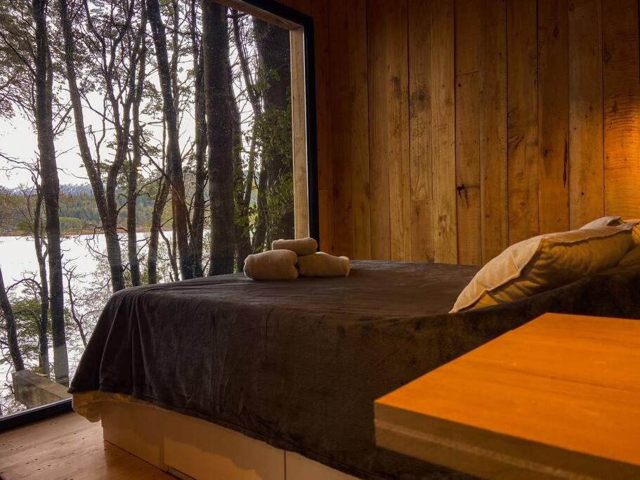 Tiny house sobre el lago nahuel huapi