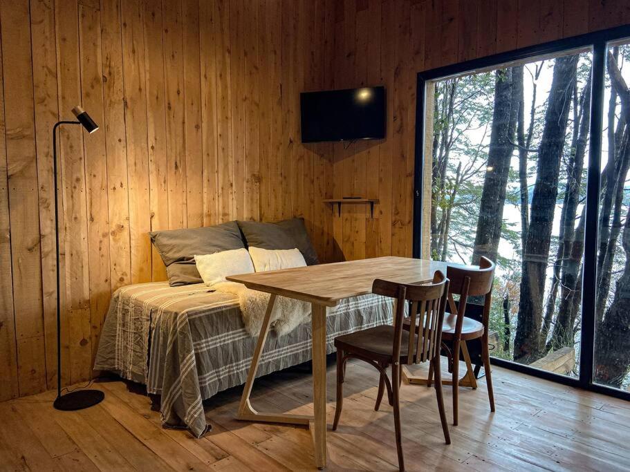 Tiny house sobre el lago nahuel huapi