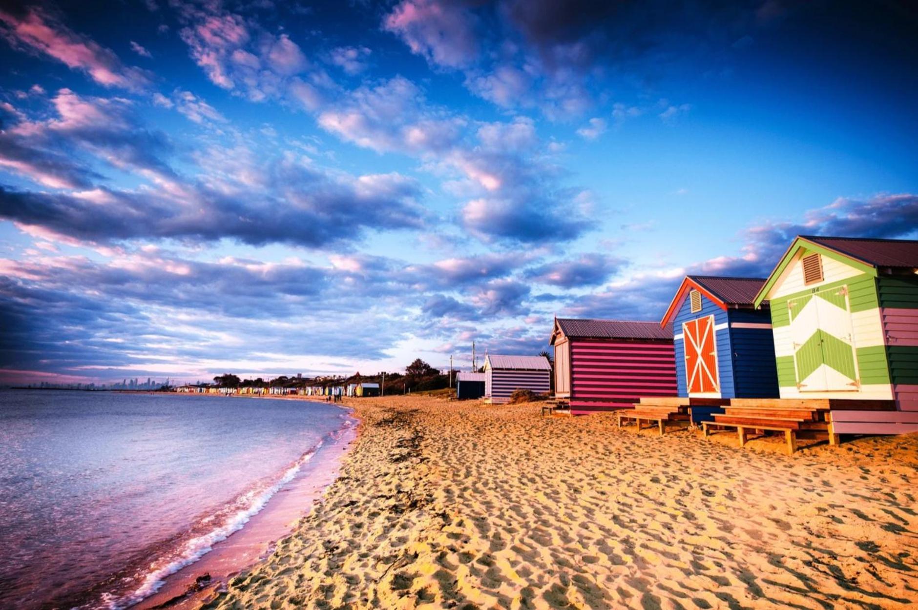 Indulge Luxury Holiday Near Brighton Beach with Private Garden Parking