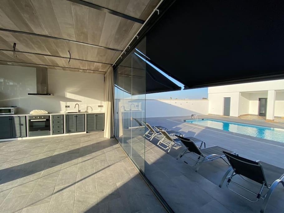 Villa Romance