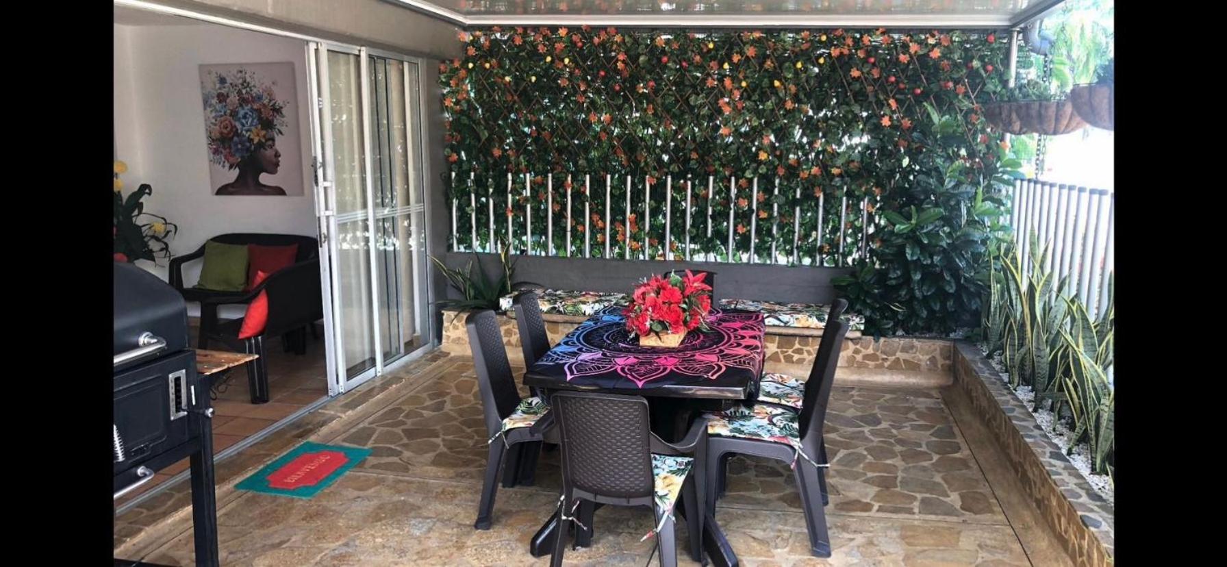 CASA VACACIONAL CON PISCINAS EN SAN JERONIMO - CIUDADELA PREMIUm