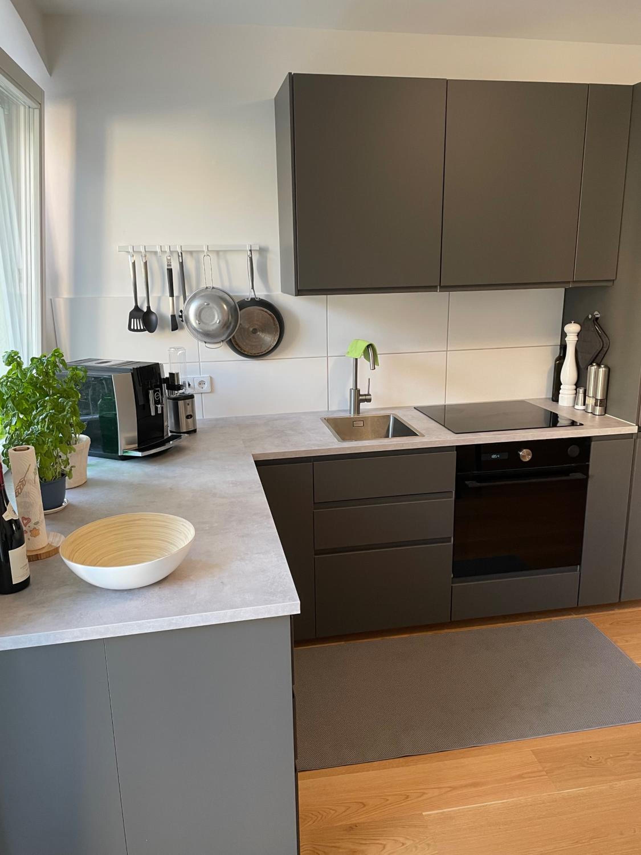 Newly renovated apartment in ideal location
