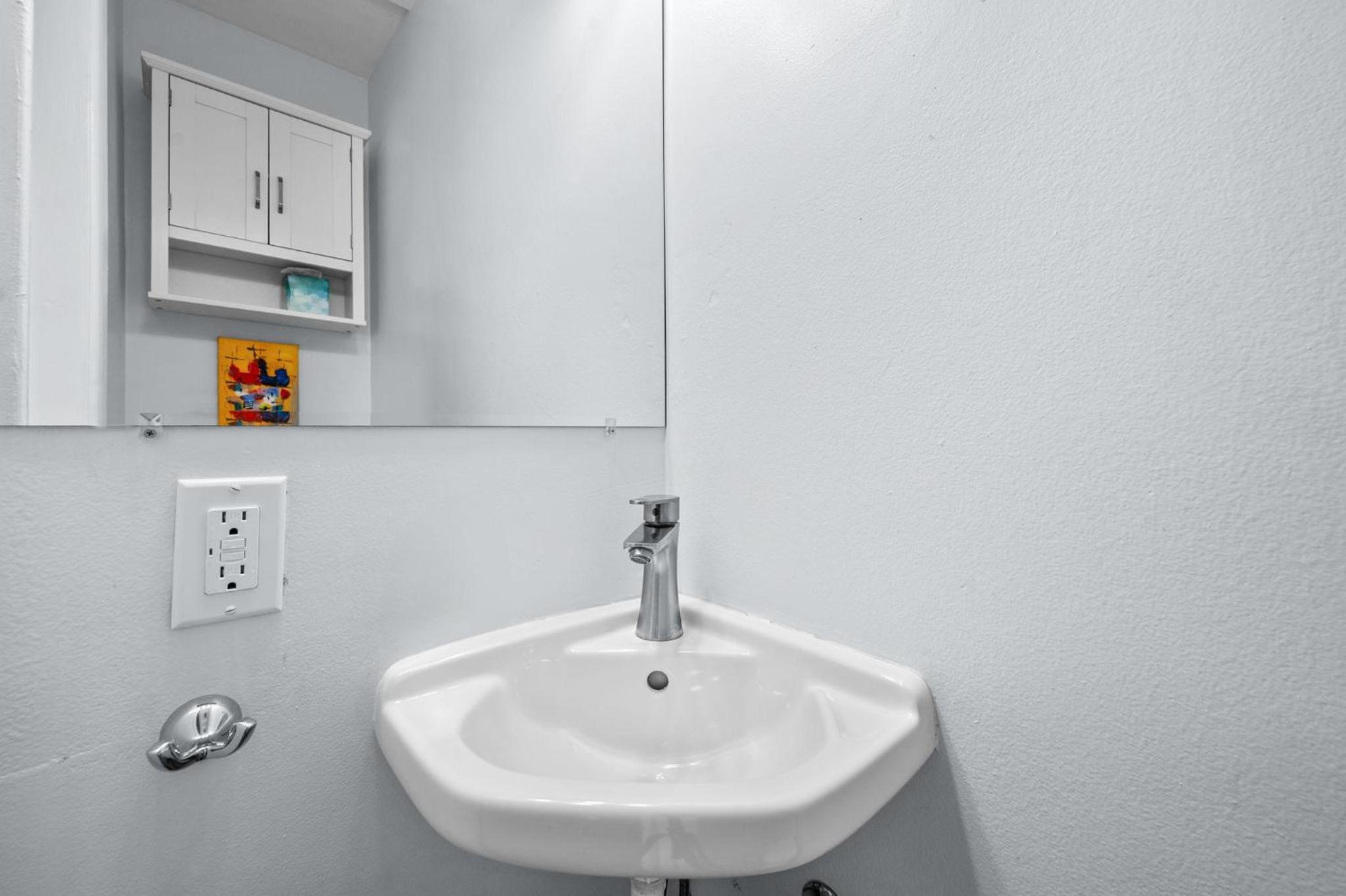 7290 W 10th Ave - Property Image 6