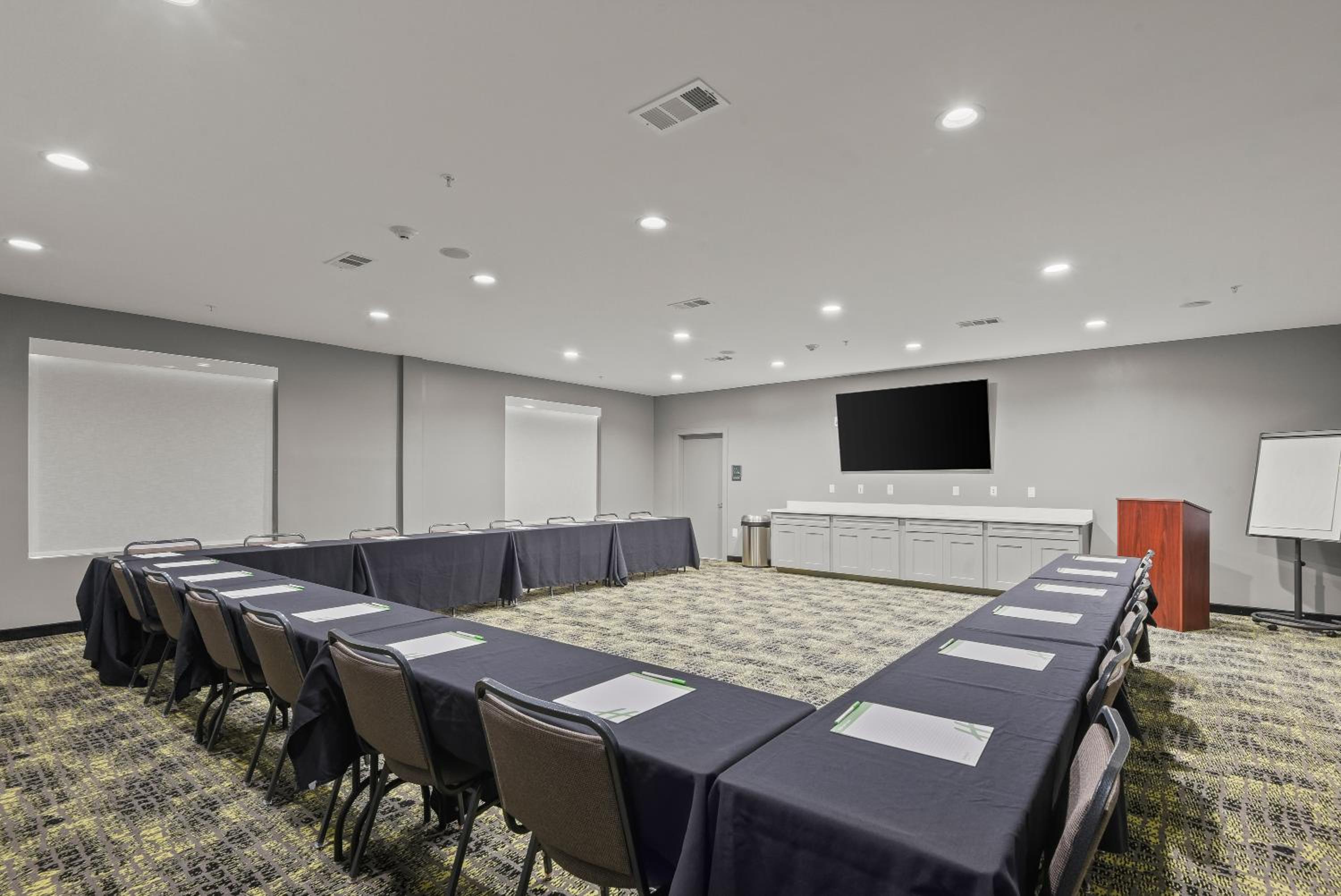 Holiday Inn Gonzales by IHG