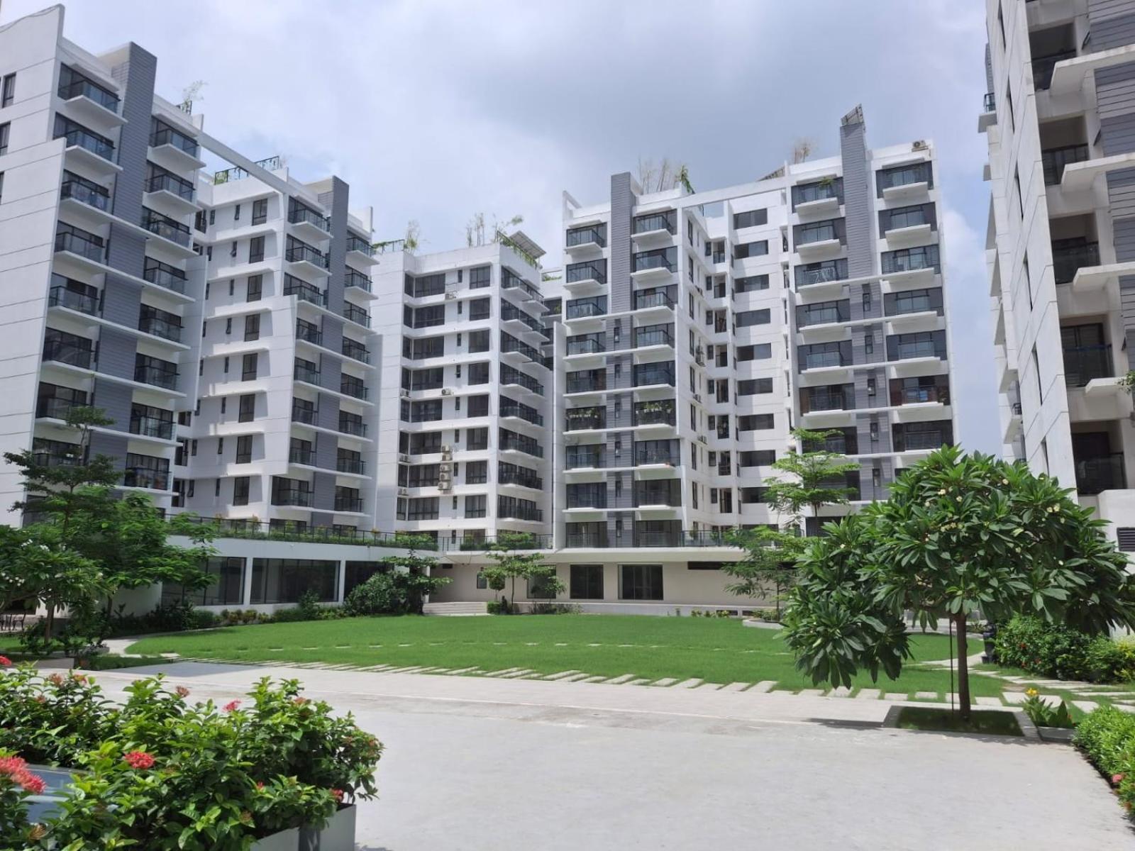 Premium Luxury Apartment with 24 Hour Security, near Dhaka International Airport