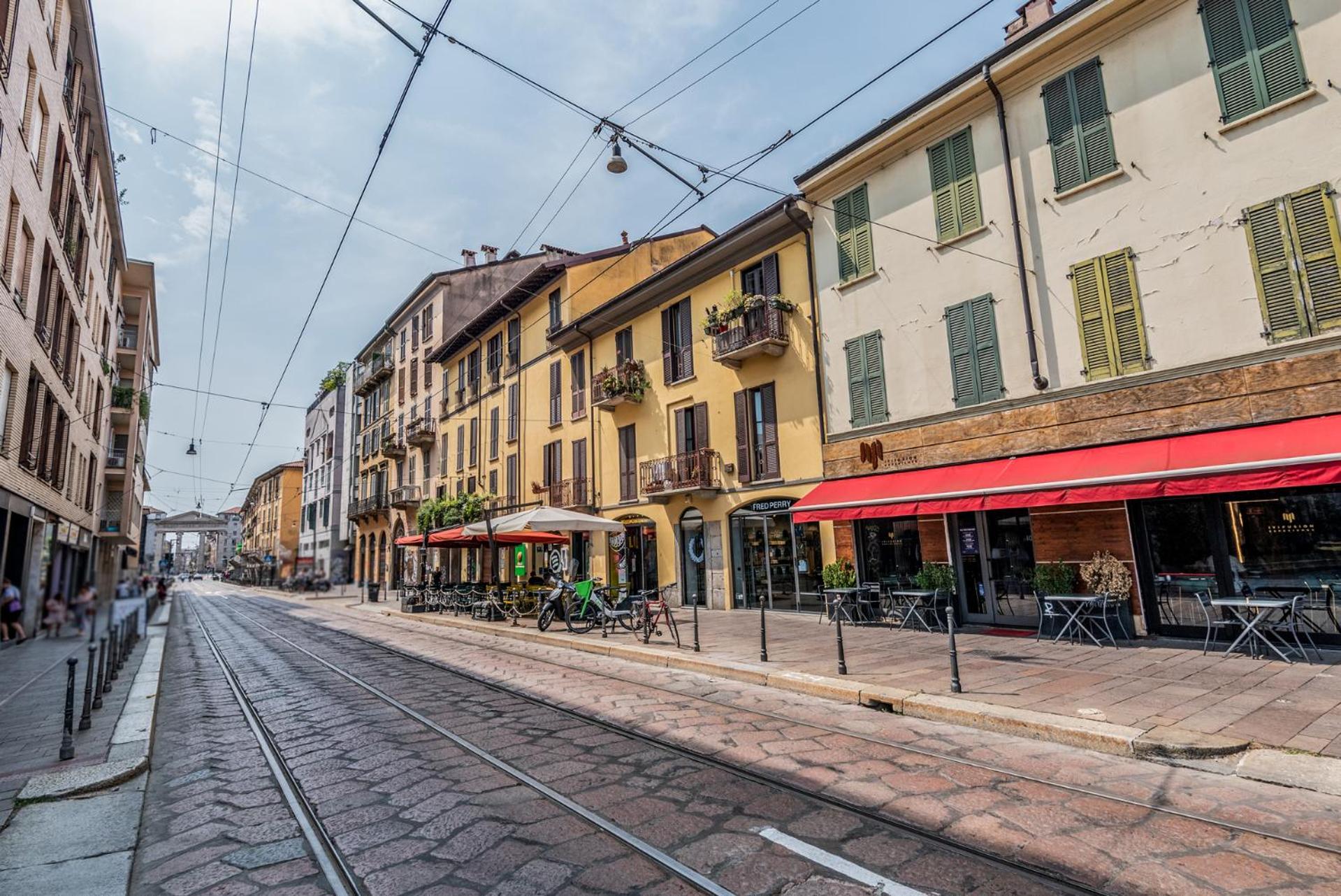 Milano 2 Pax Wi-Fi Porta Ticinese