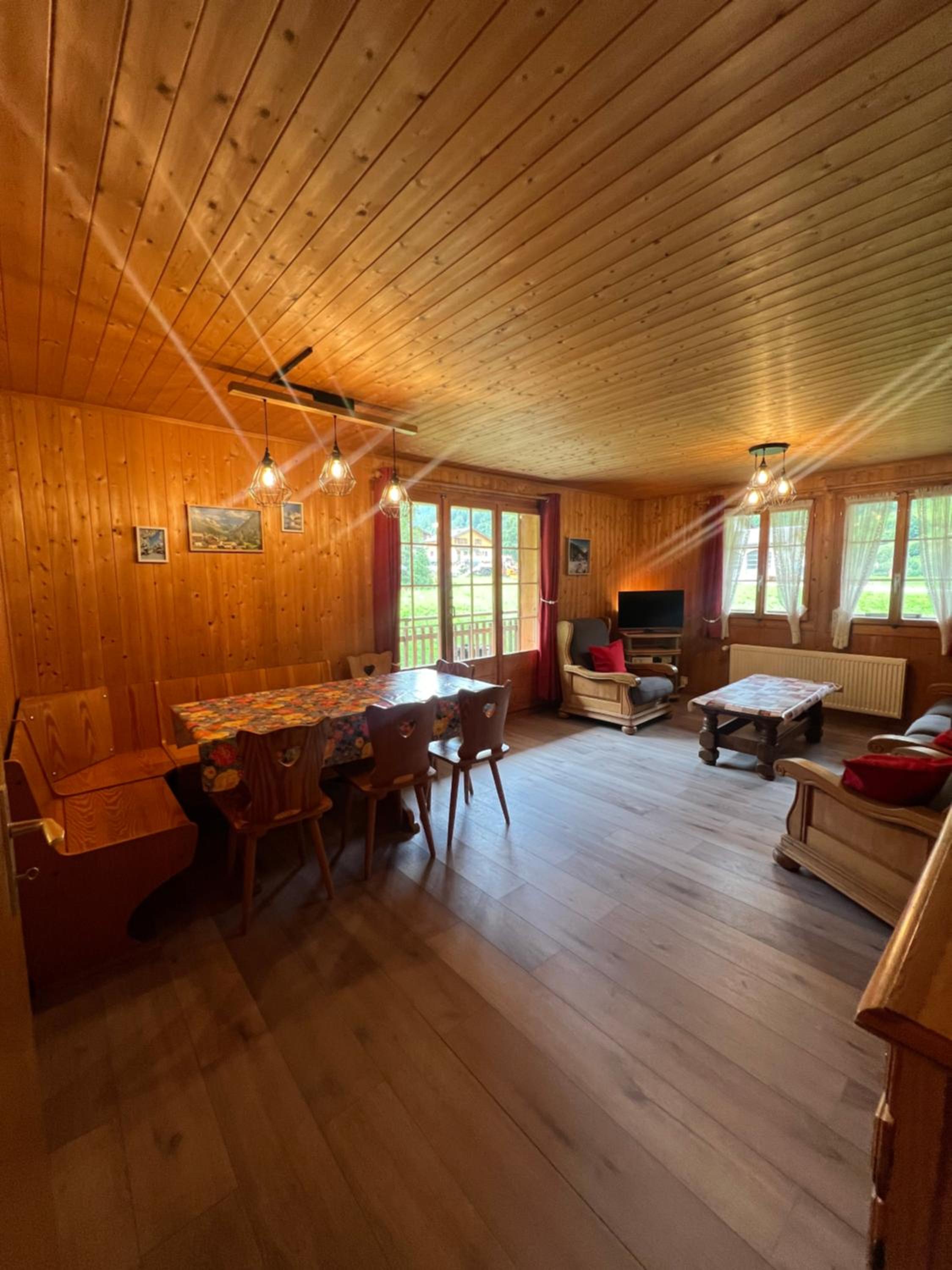 Chalet Les Rocailles view 2