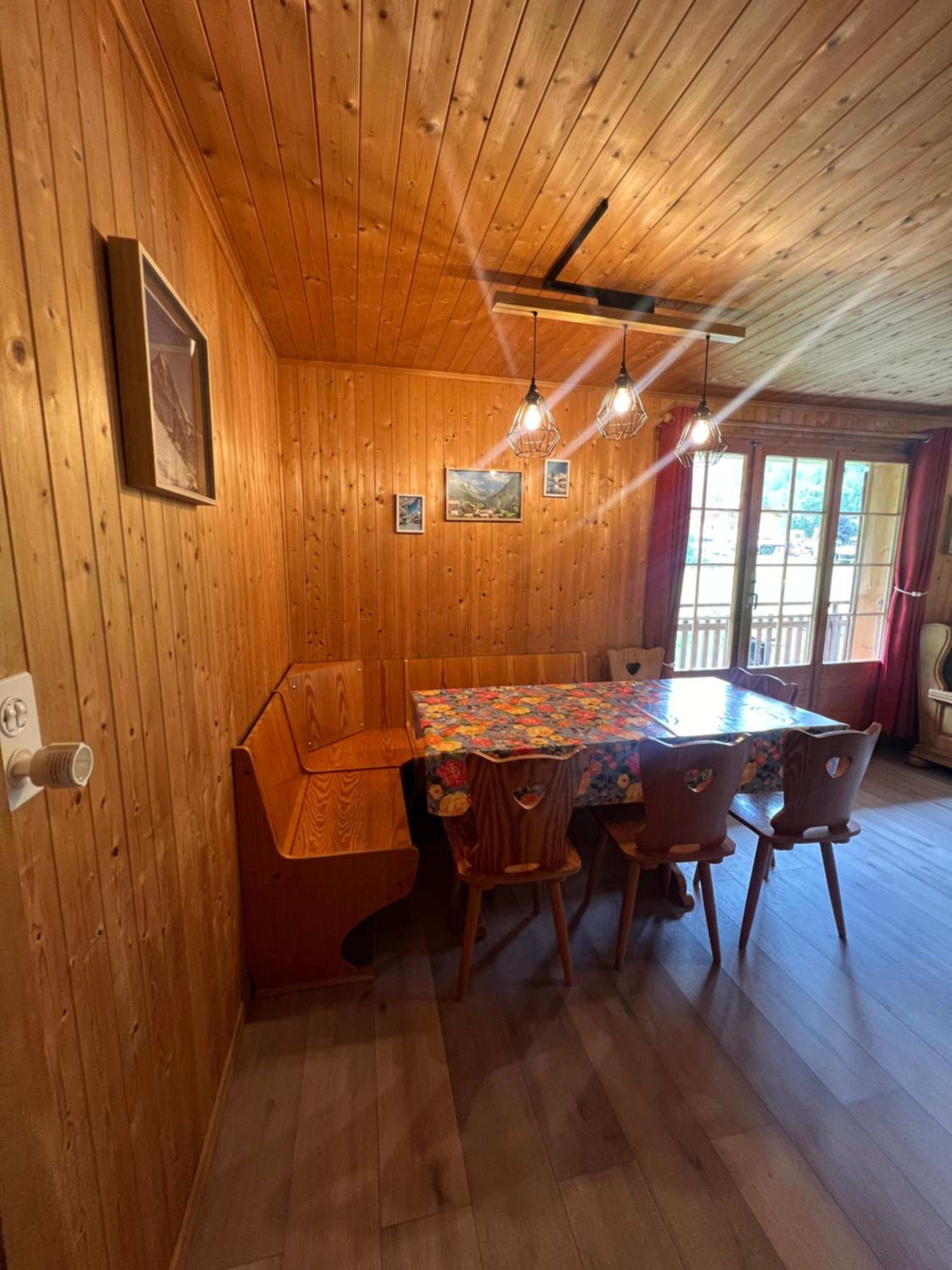 Chalet Les Rocailles view 3