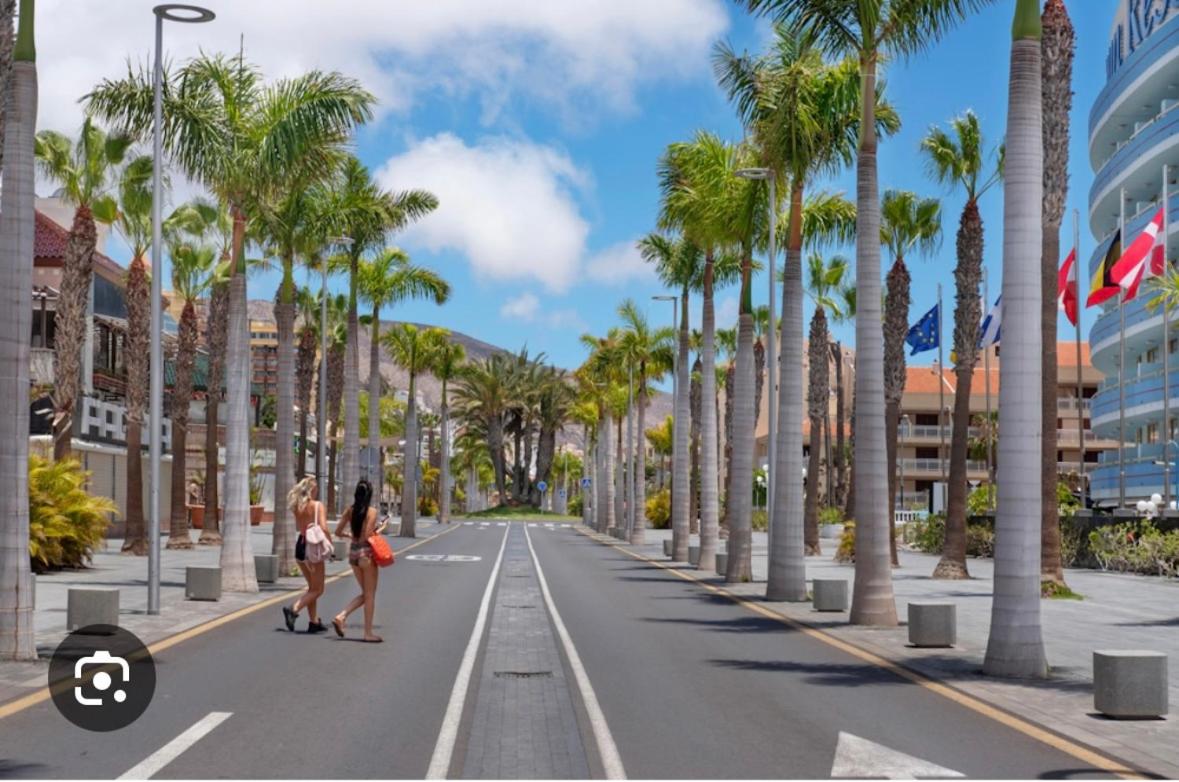 JADE exclusives apartment in Las Americas