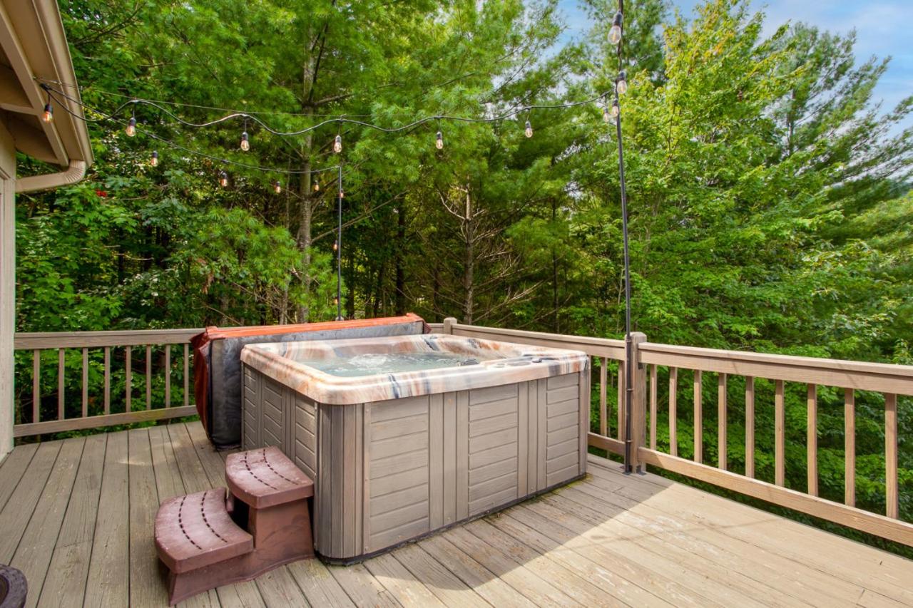 Firefly Ridge MTN View Hot Tub Theater GAMES