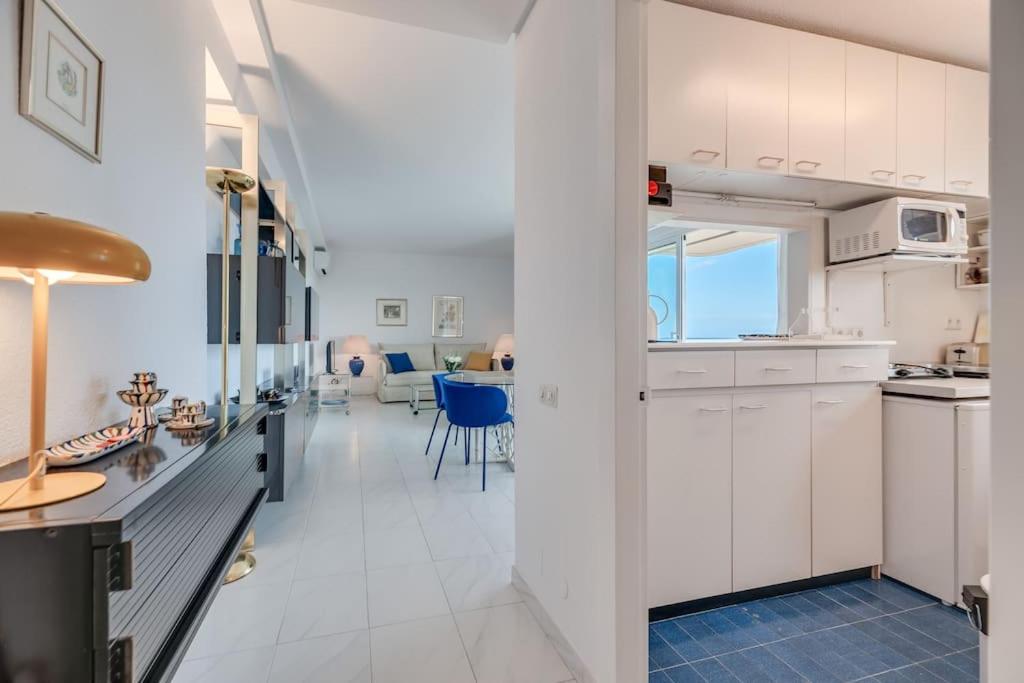 Charming Apartment with Sea Views