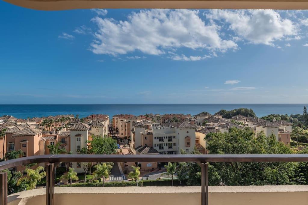 Charming Apartment with Sea Views