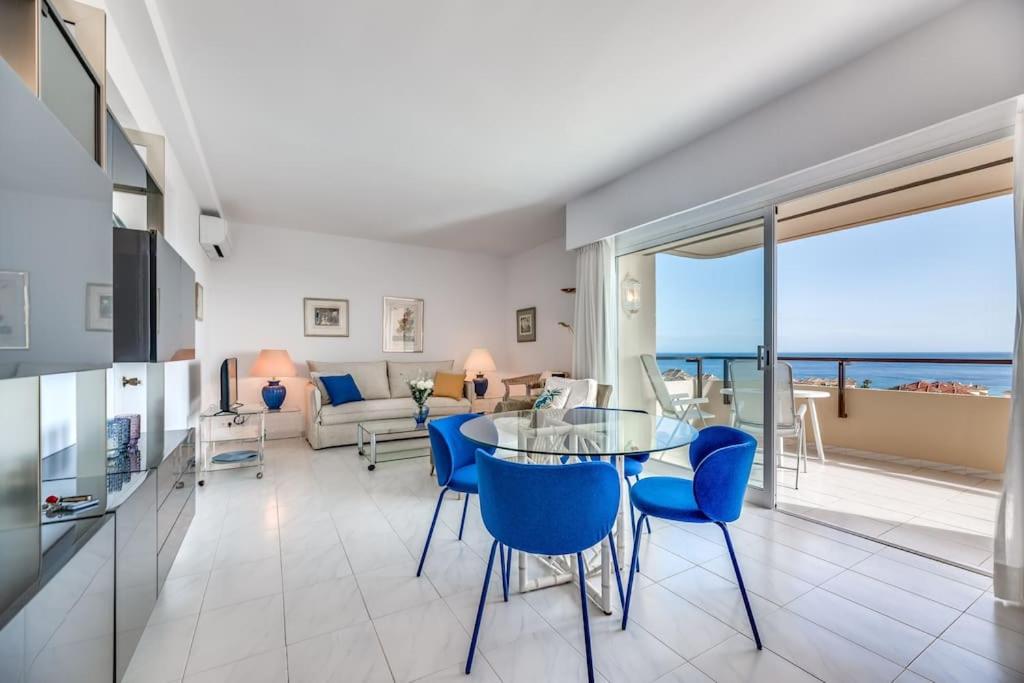 Charming Apartment with Sea Views