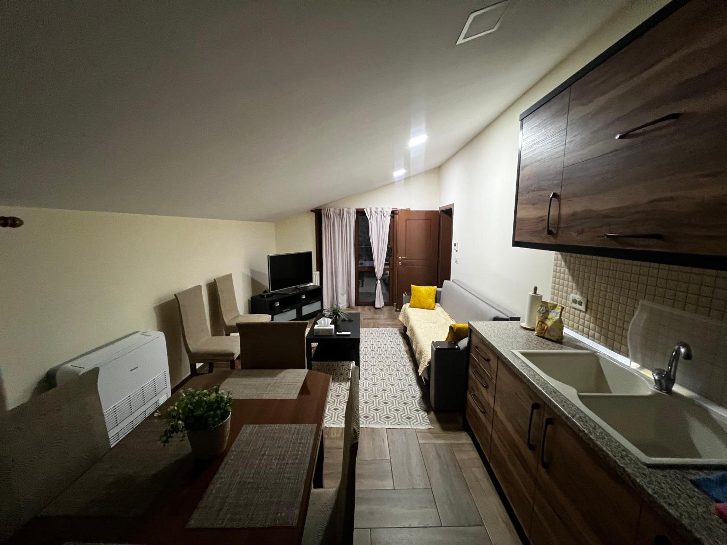 Retreat in the centre of Korce