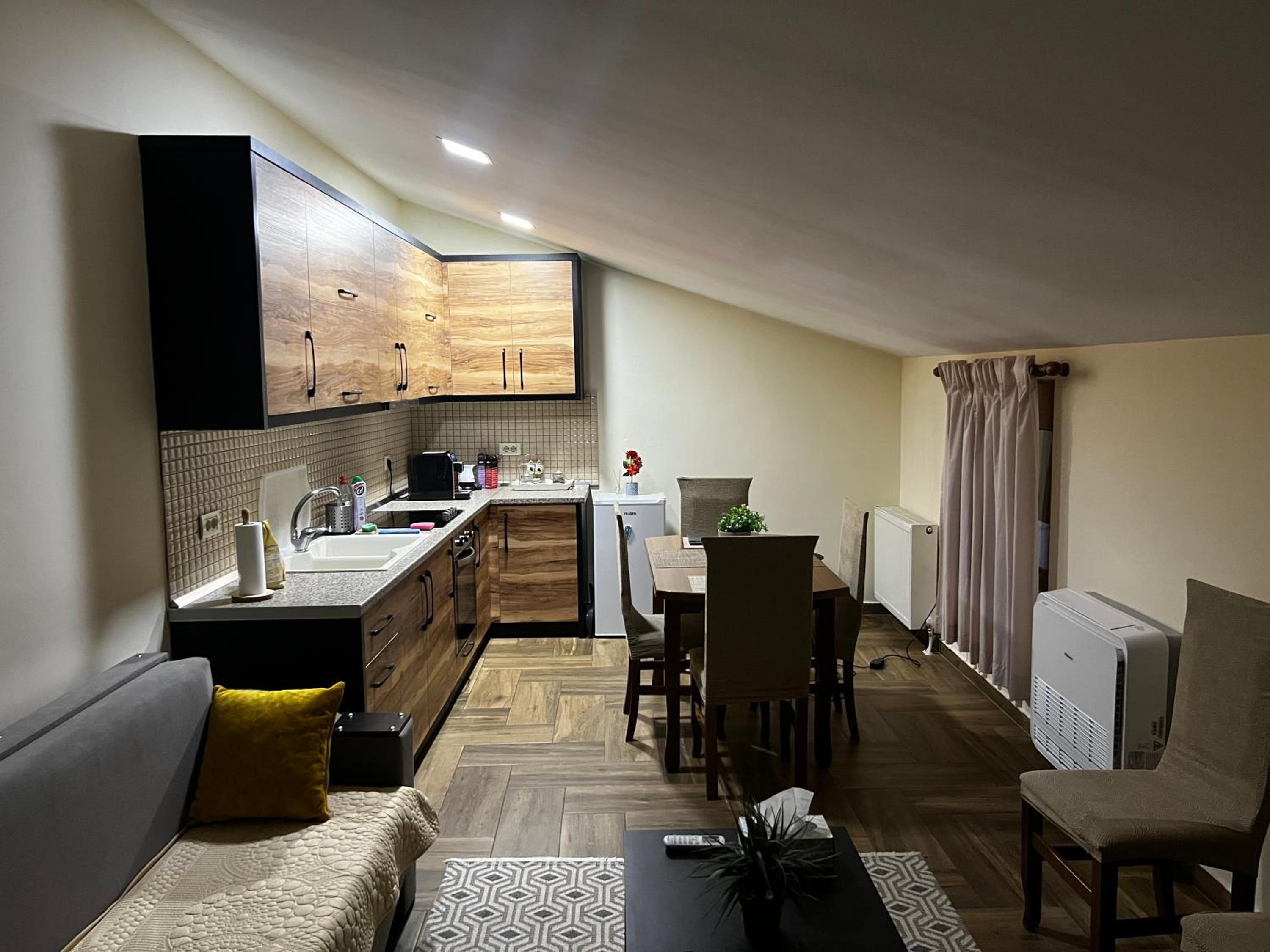 Retreat in the centre of Korce