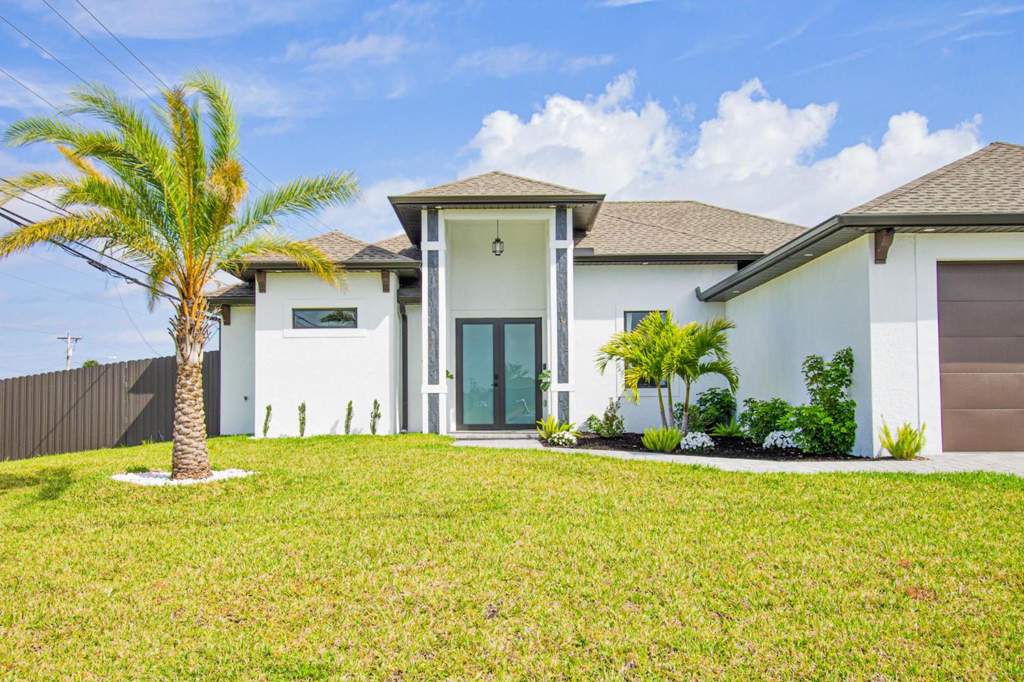 Luxurious Waterfront Home with Heated Pool and Jacuzzi view 5
