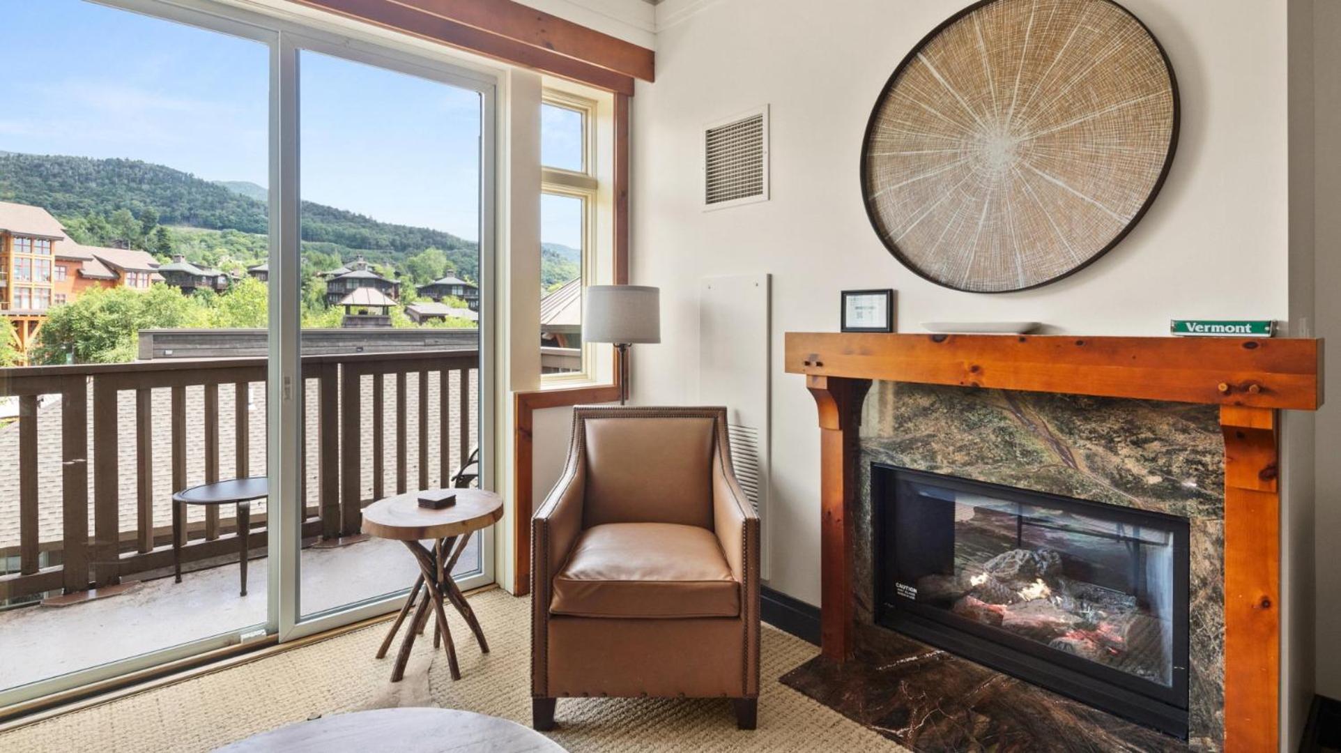 319 Lodge At Spruce Peak Ski In Ski In Ski Out King Studio By Stowe Mountain Rentals view 4