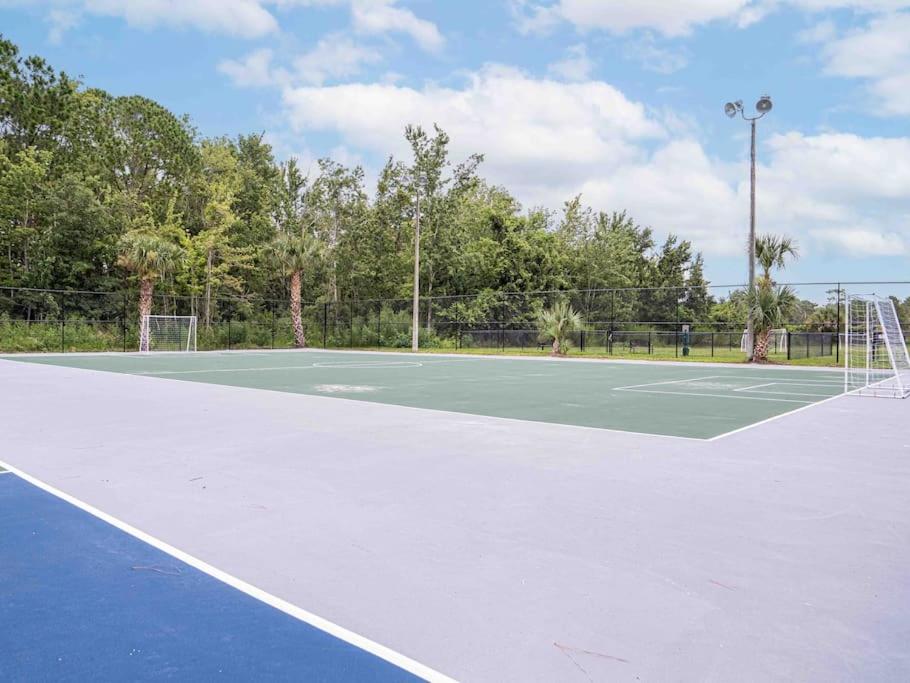 Photo 33