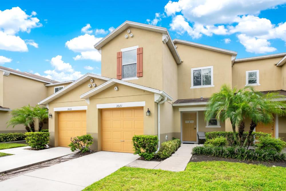 Stylish Villa Near Disney & Universal view 2