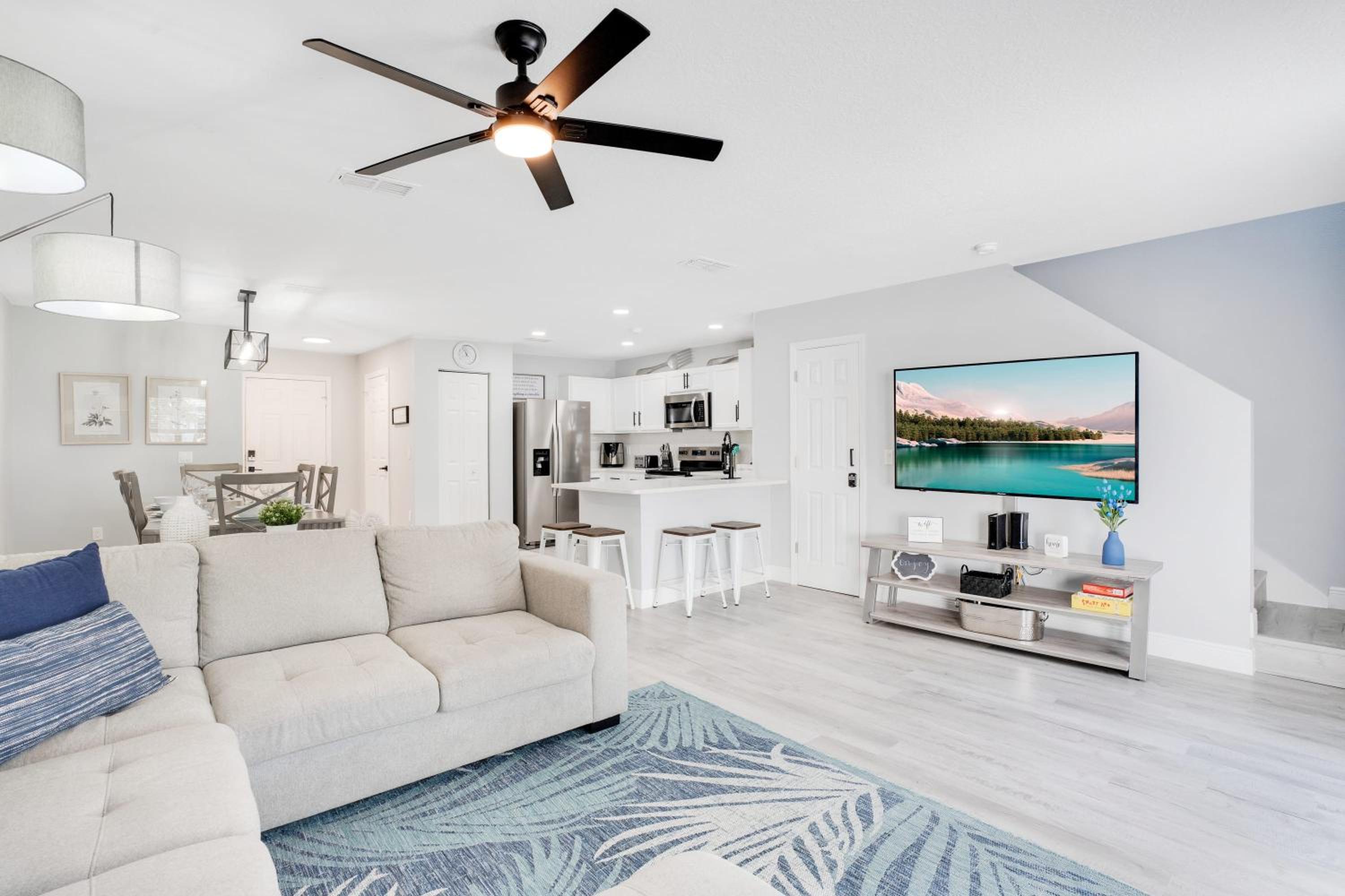 Stylish Villa Near Disney & Universal view 3