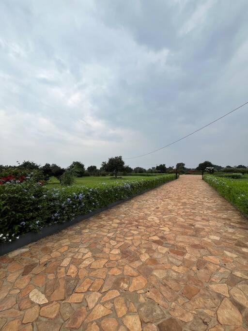 Close to Ziwa Rhino Sanctuary- Butiti Ranch B&B Stay view 3