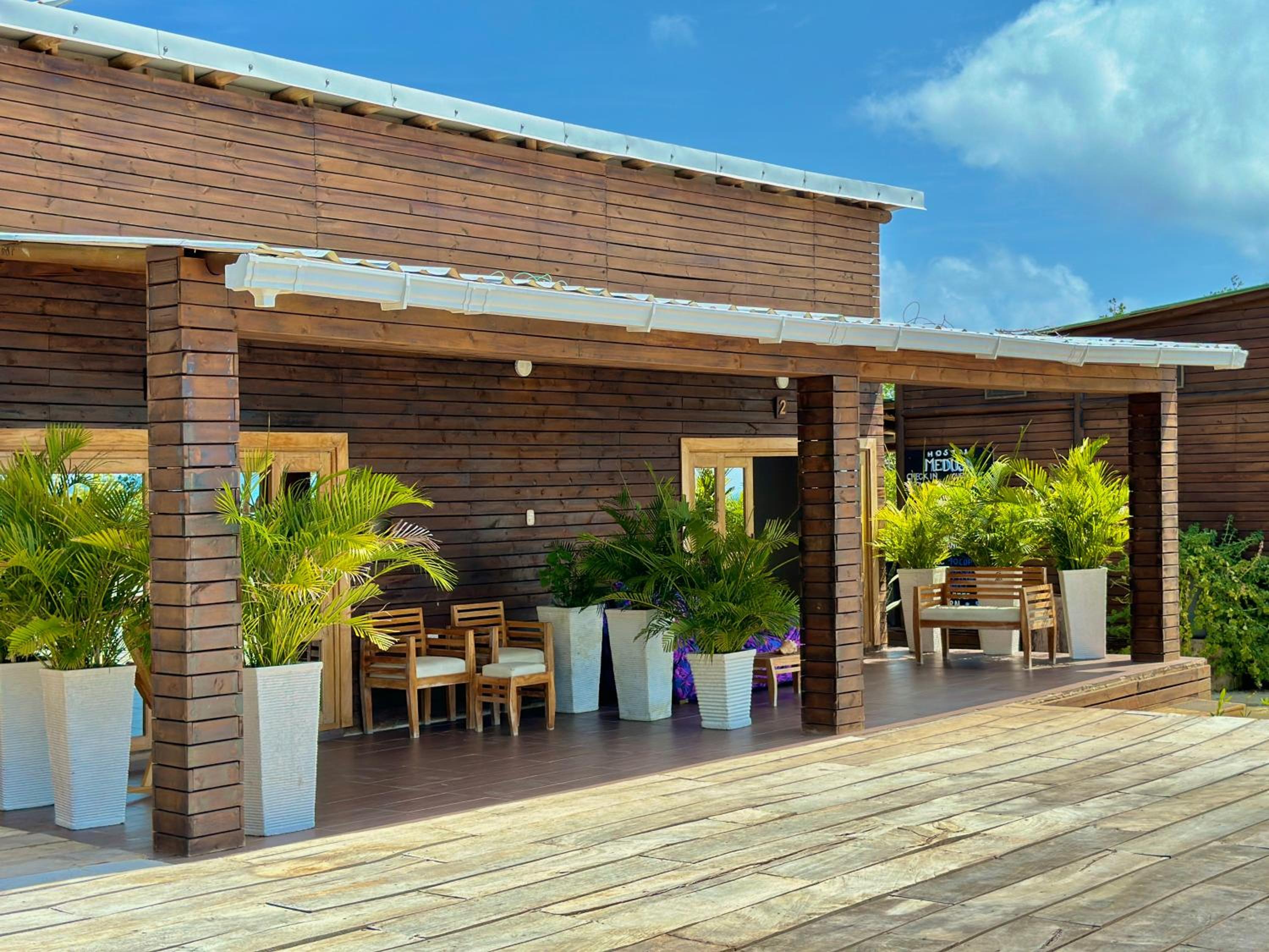 Medusa Hostel Isla Tintipan