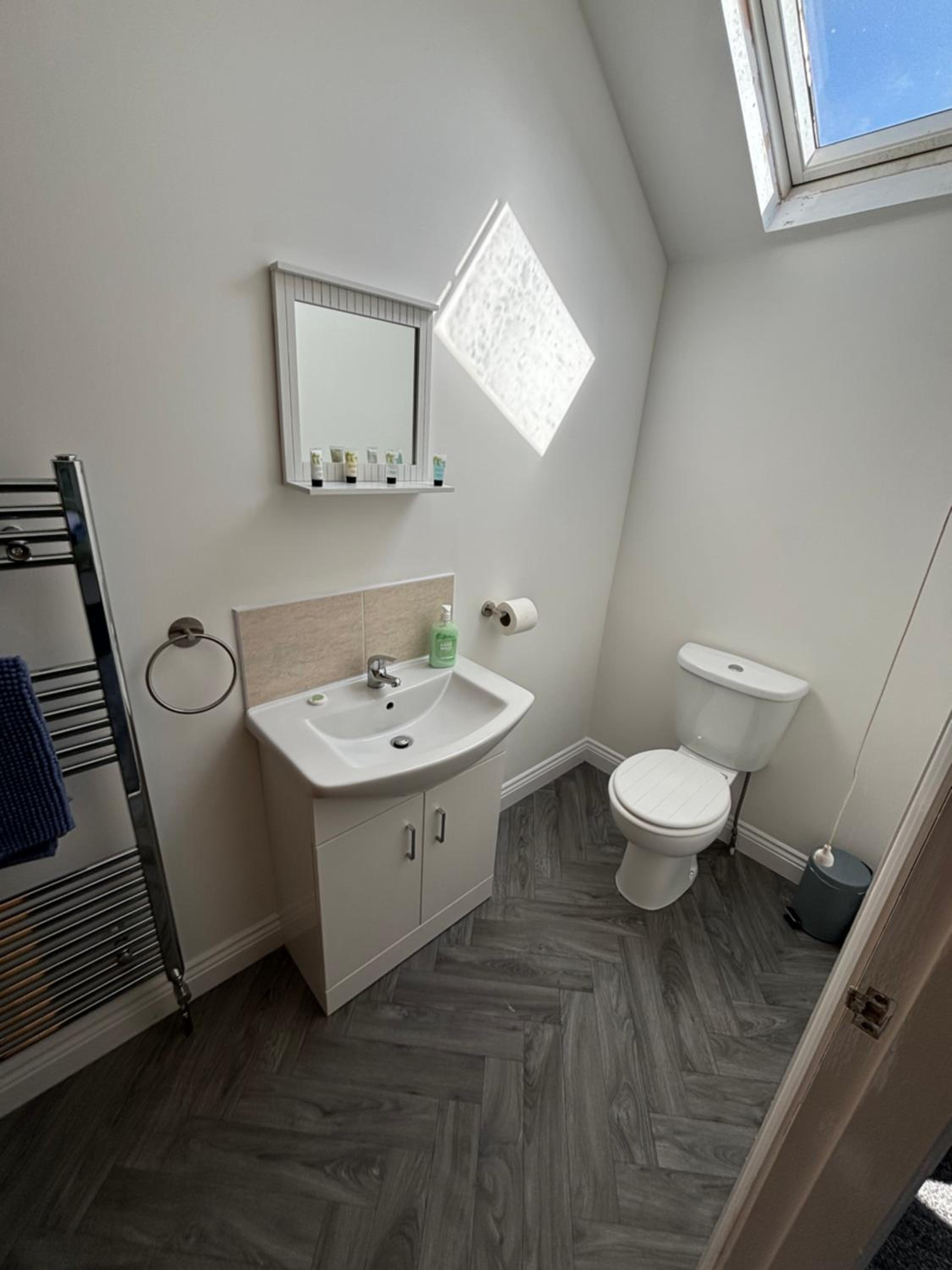 Photo 10